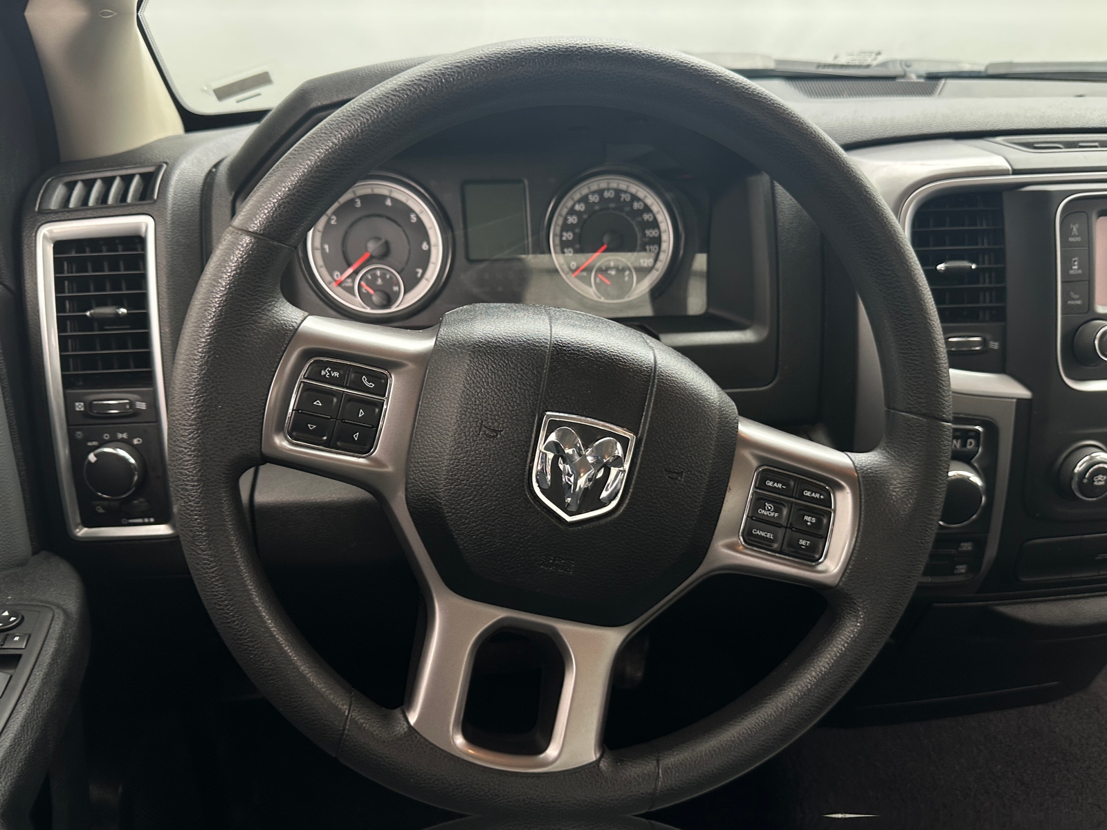 Thumbnail: 2024 RAM 1500 Classic - 5