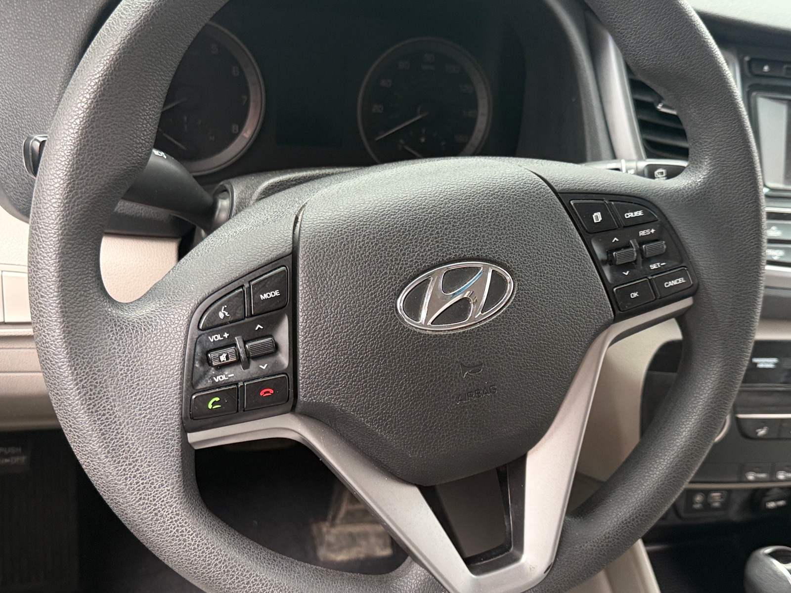 Thumbnail: 2018 Hyundai Tucson - 5
