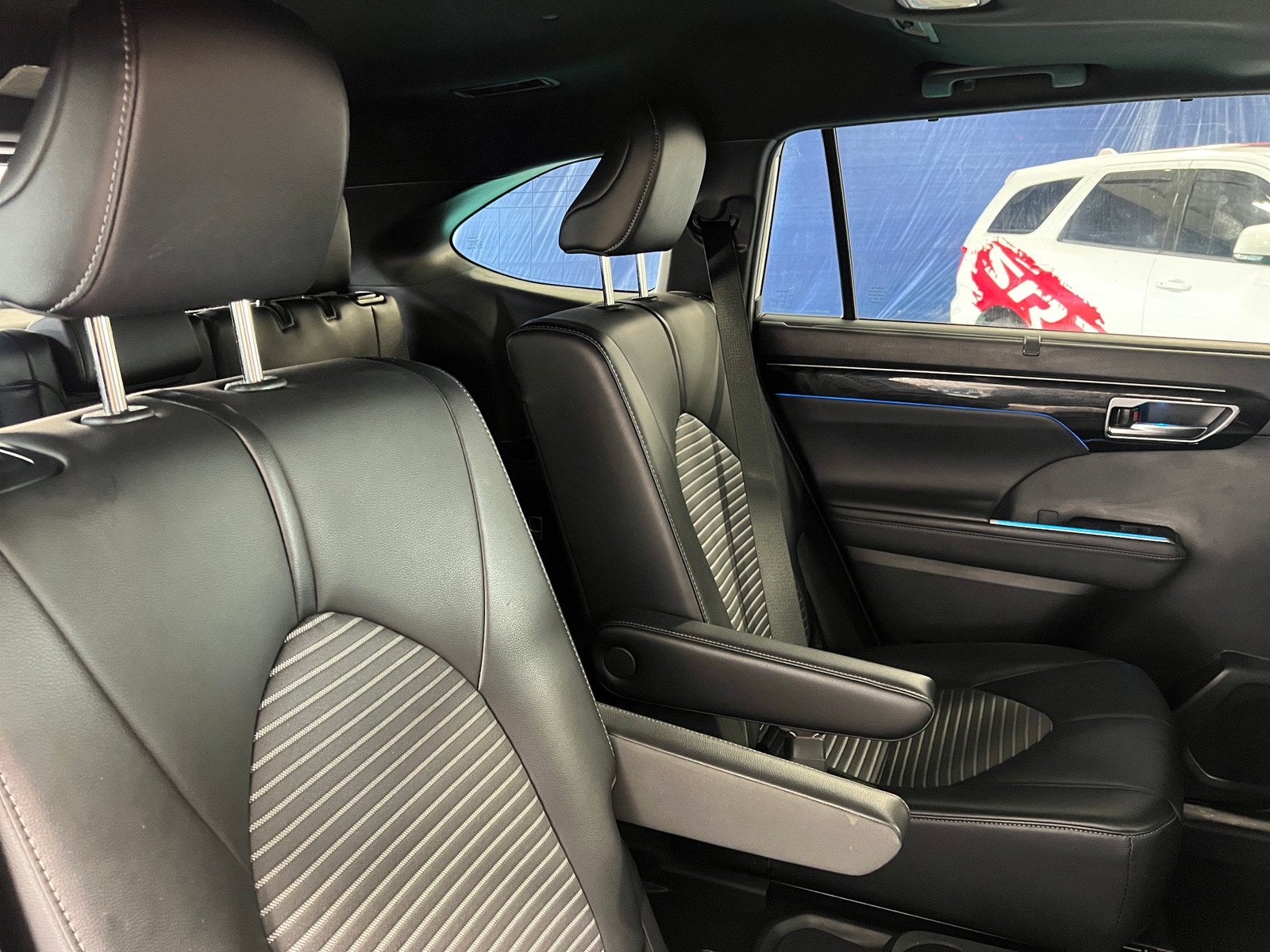 Thumbnail: 2021 Toyota Highlander - 5