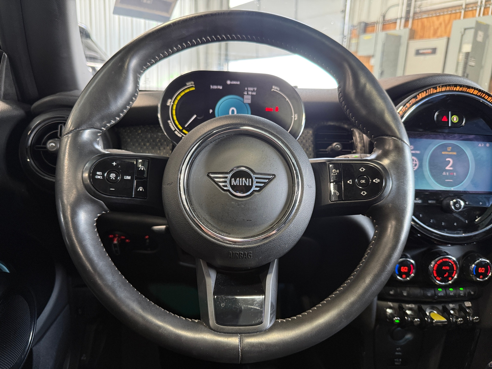 Thumbnail: 2022 MINI Cooper Hardtop - 4