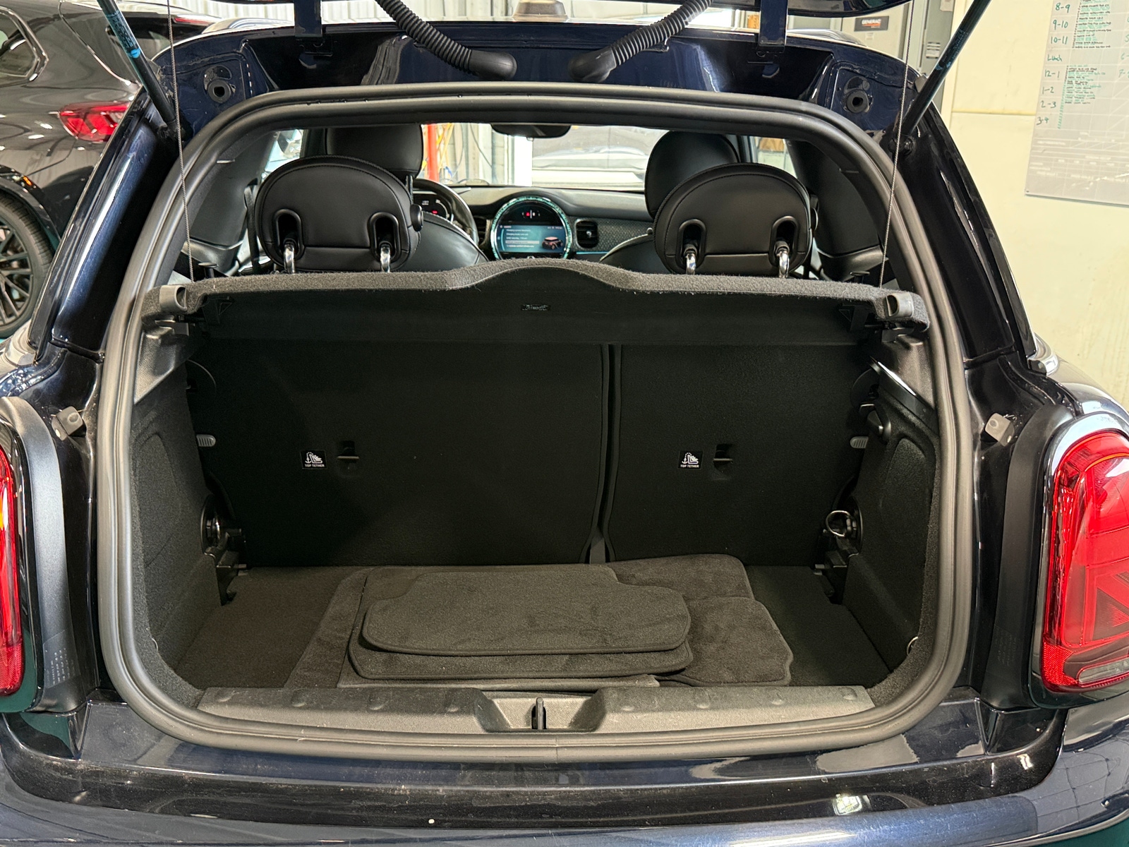 Thumbnail: 2022 MINI Cooper Hardtop - 6