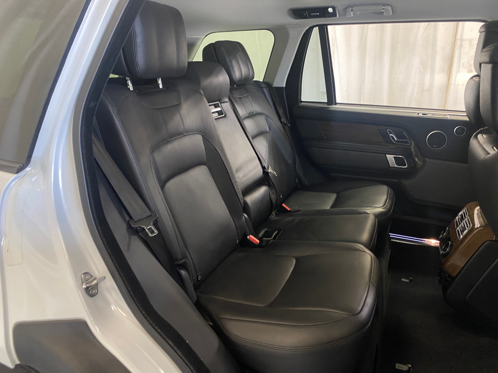 Thumbnail: 2018 Land Rover Range Rover - 5