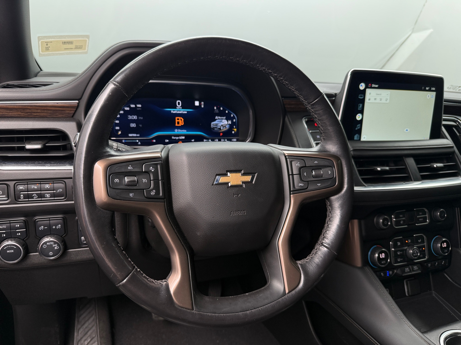 Thumbnail: 2022 Chevrolet Suburban - 4