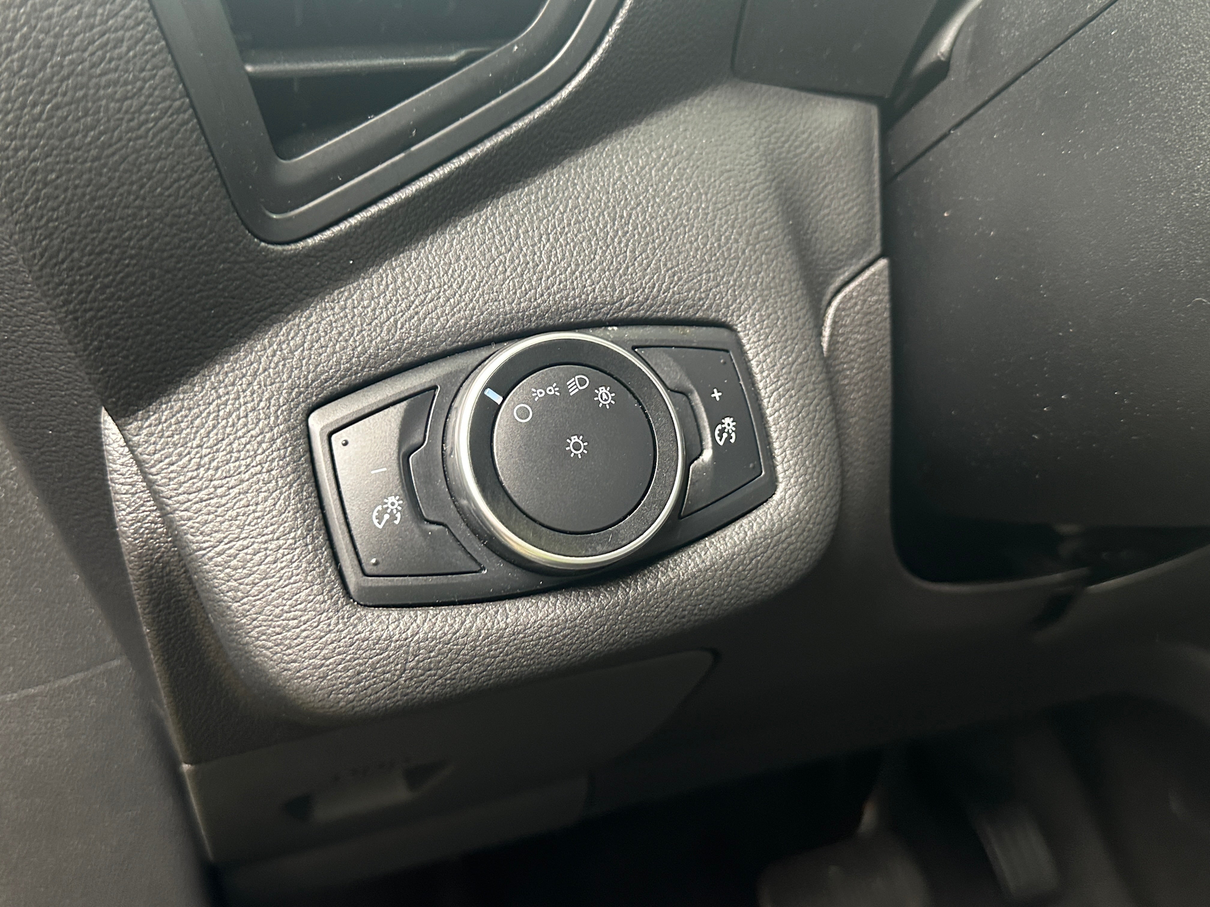 Used 2016 Ford C-Max SE with VIN 1FADP5AU3GL113094 for sale in Colonial Heights, VA