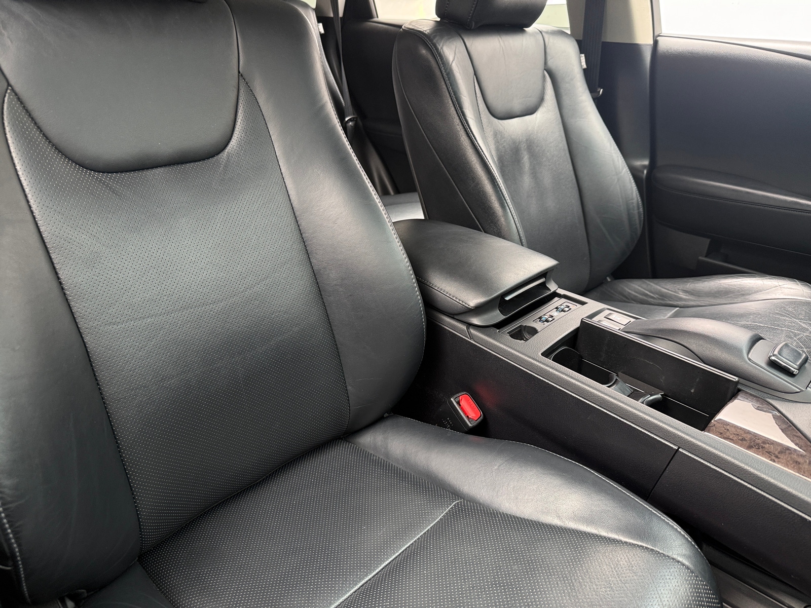 Thumbnail: 2015 Lexus RX - 2