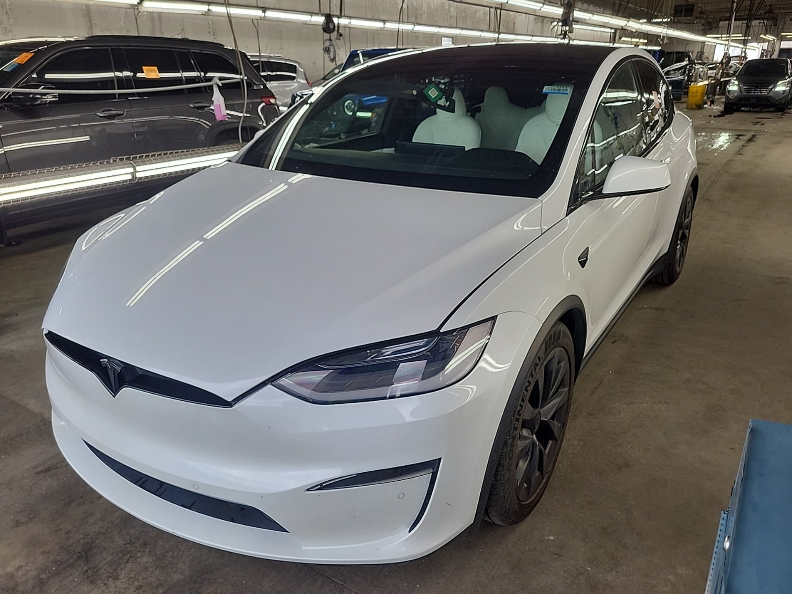 2022 Tesla Model X Base