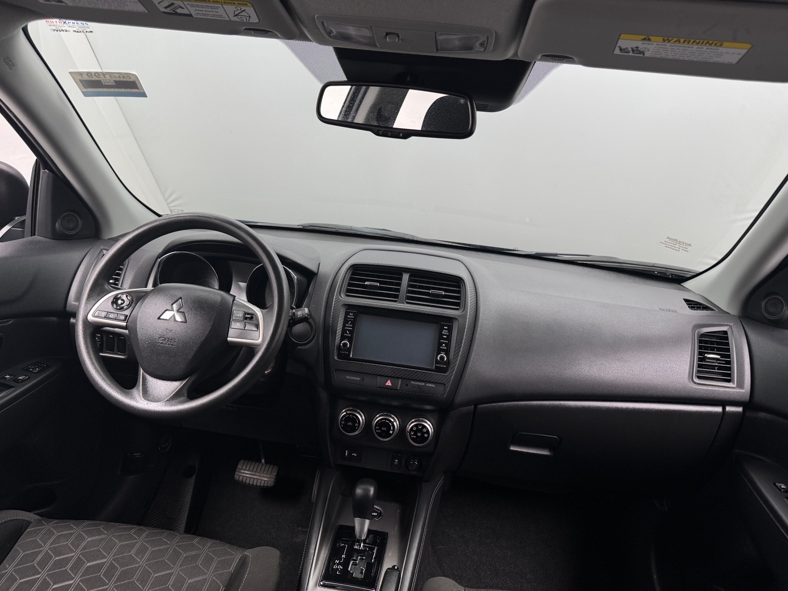 Thumbnail: 2023 Mitsubishi Outlander Sport - 3