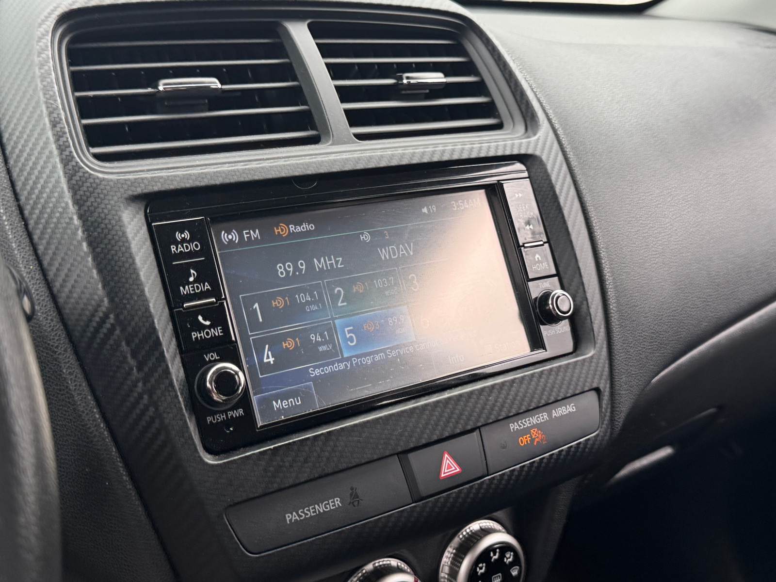 Thumbnail: 2023 Mitsubishi Outlander Sport - 4