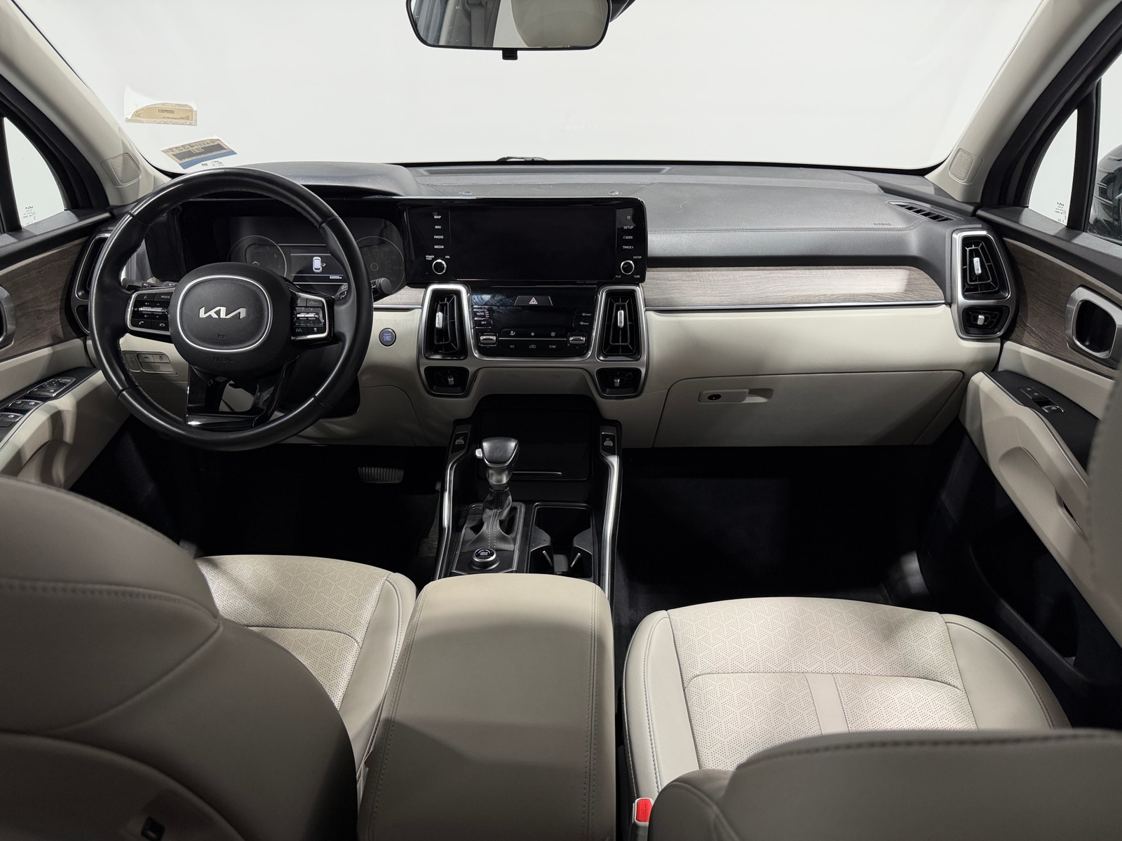 Thumbnail: 2022 Kia Sorento - 2