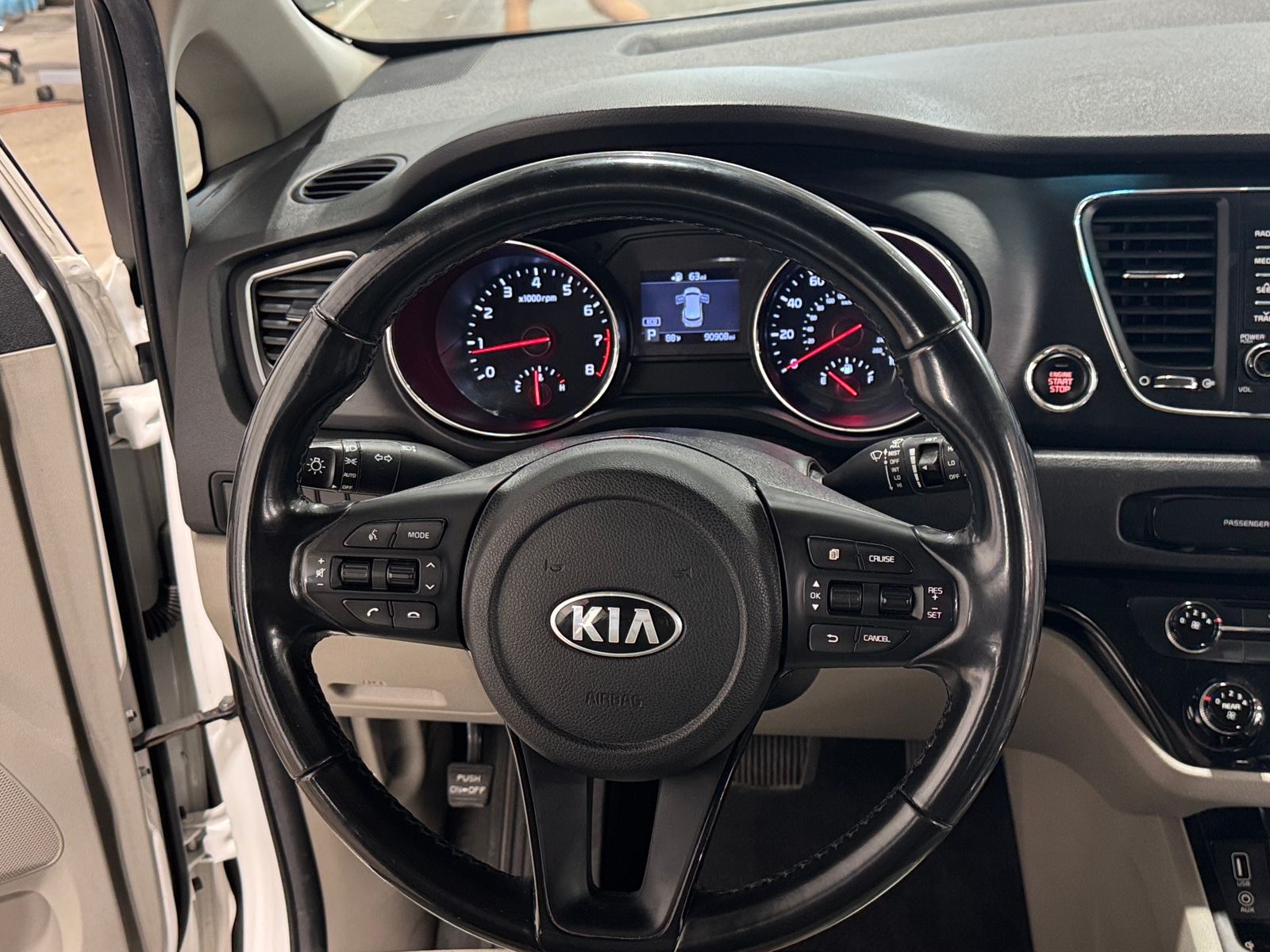 Thumbnail: 2021 Kia Sedona - 5