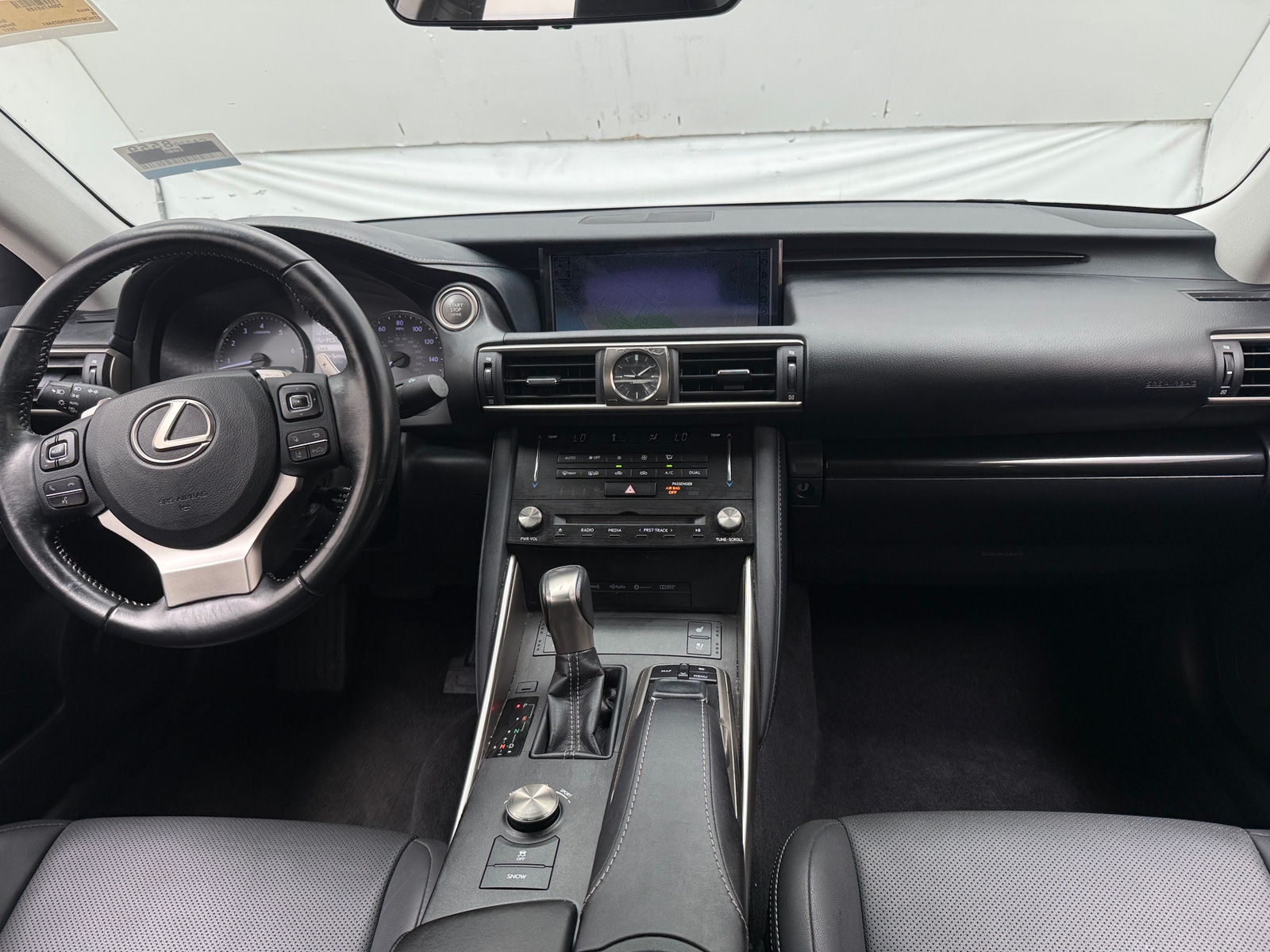 Thumbnail: 2017 Lexus IS - 2