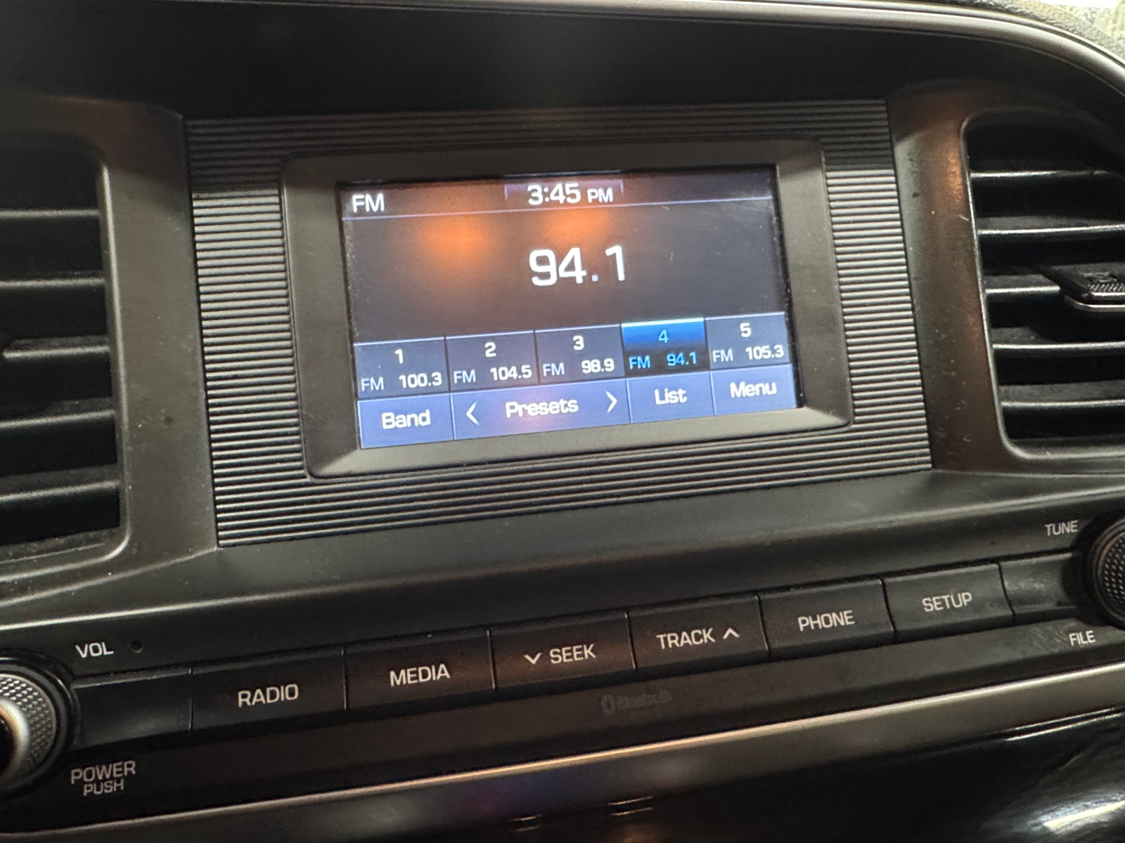 Thumbnail: 2019 Hyundai Elantra - 4