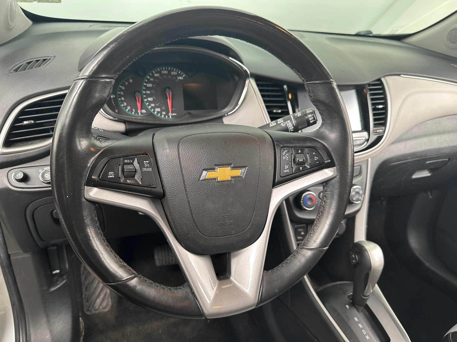 Thumbnail: 2017 Chevrolet Trax - 5