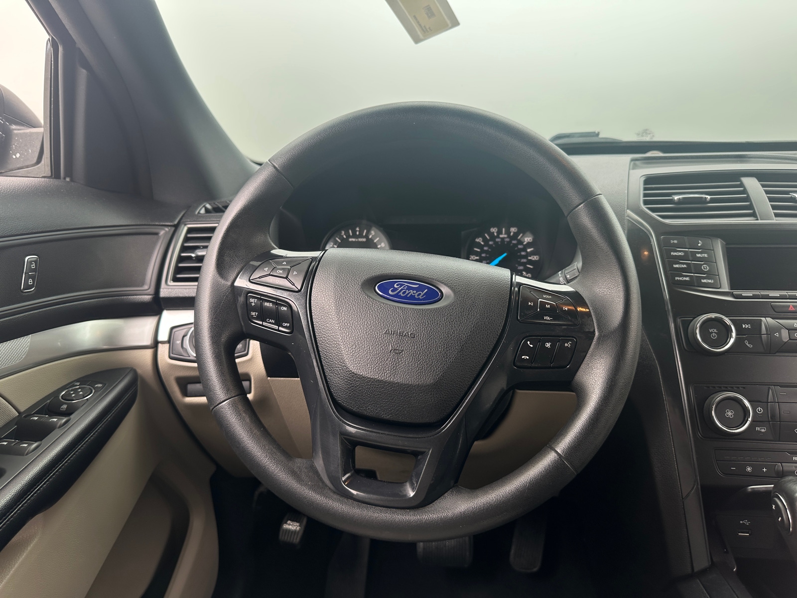 Thumbnail: 2018 Ford Explorer - 5