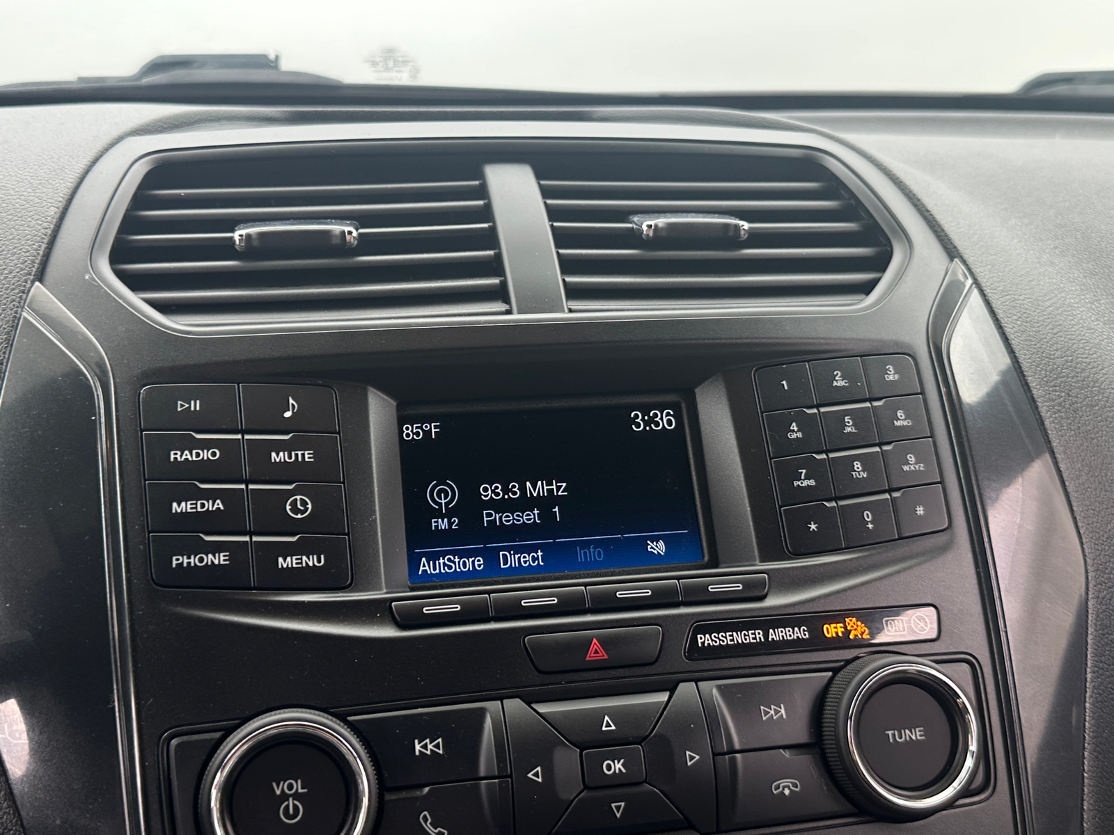Thumbnail: 2018 Ford Explorer - 4