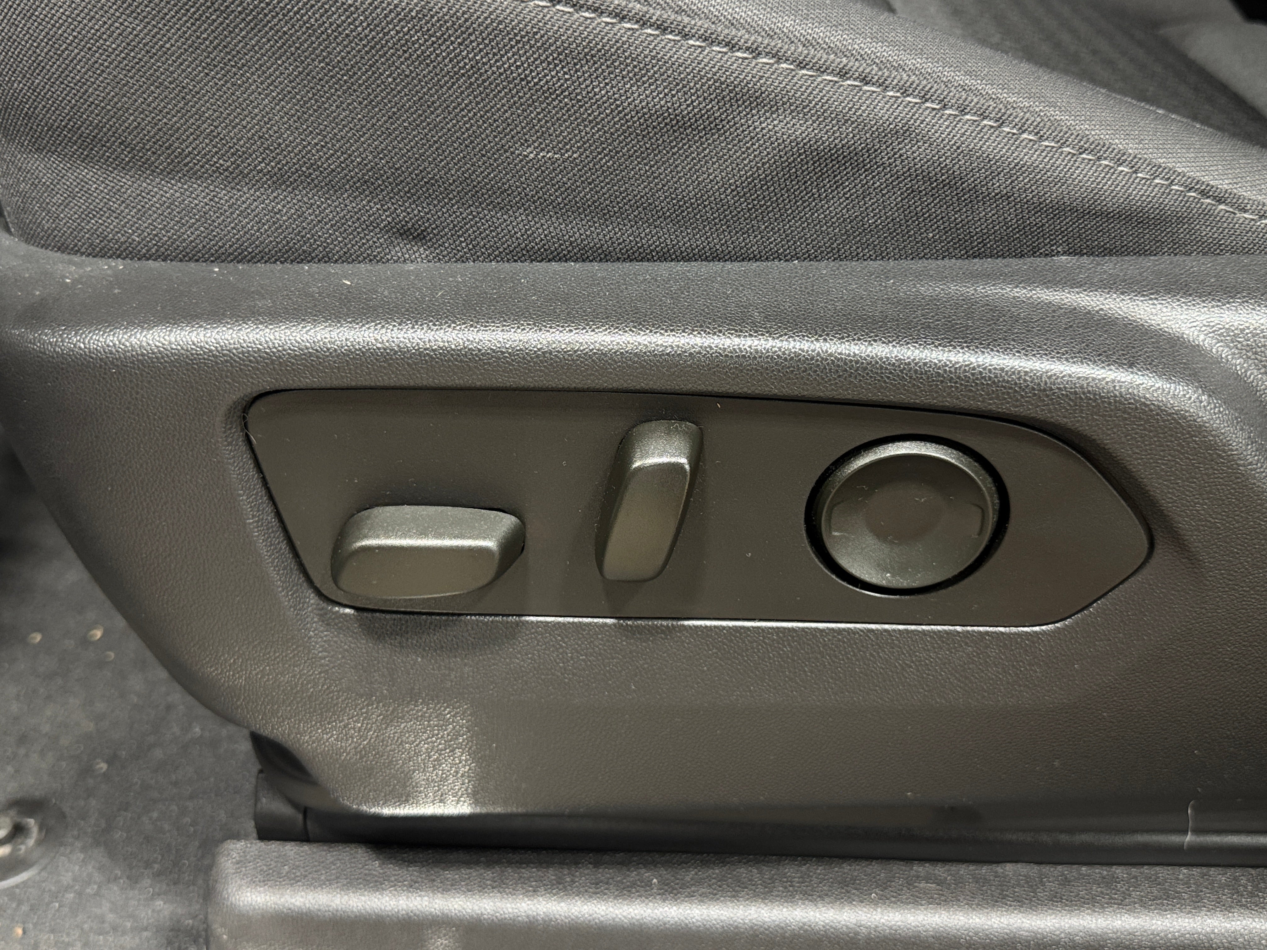 2023 GMC Sierra 1500 Elevation - Photo 2