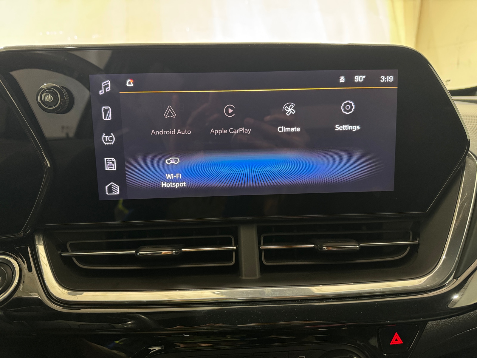 Thumbnail: 2024 Chevrolet Trax - 3