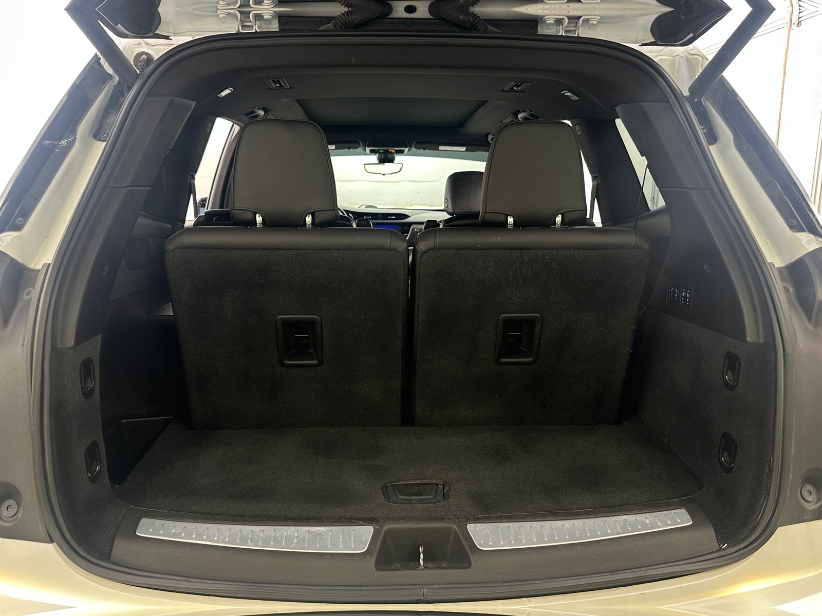 Thumbnail: 2020 Cadillac XT6 - 6