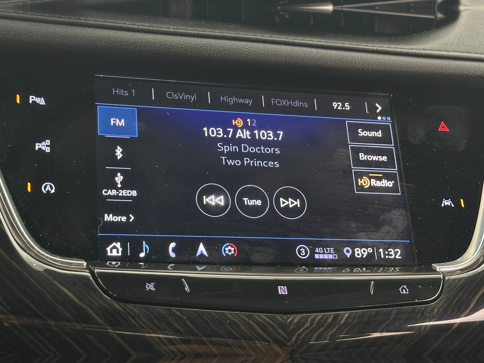 Thumbnail: 2020 Cadillac XT6 - 3