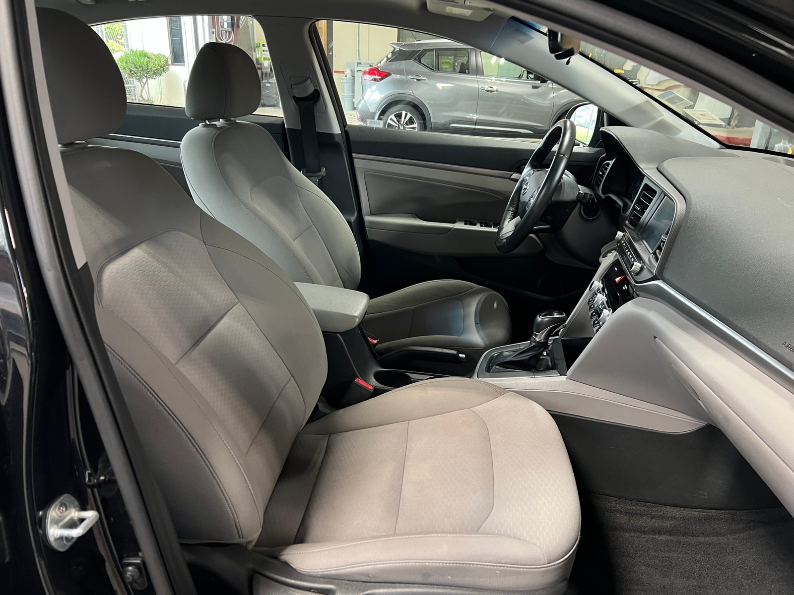 Thumbnail: 2020 Hyundai Elantra - 2