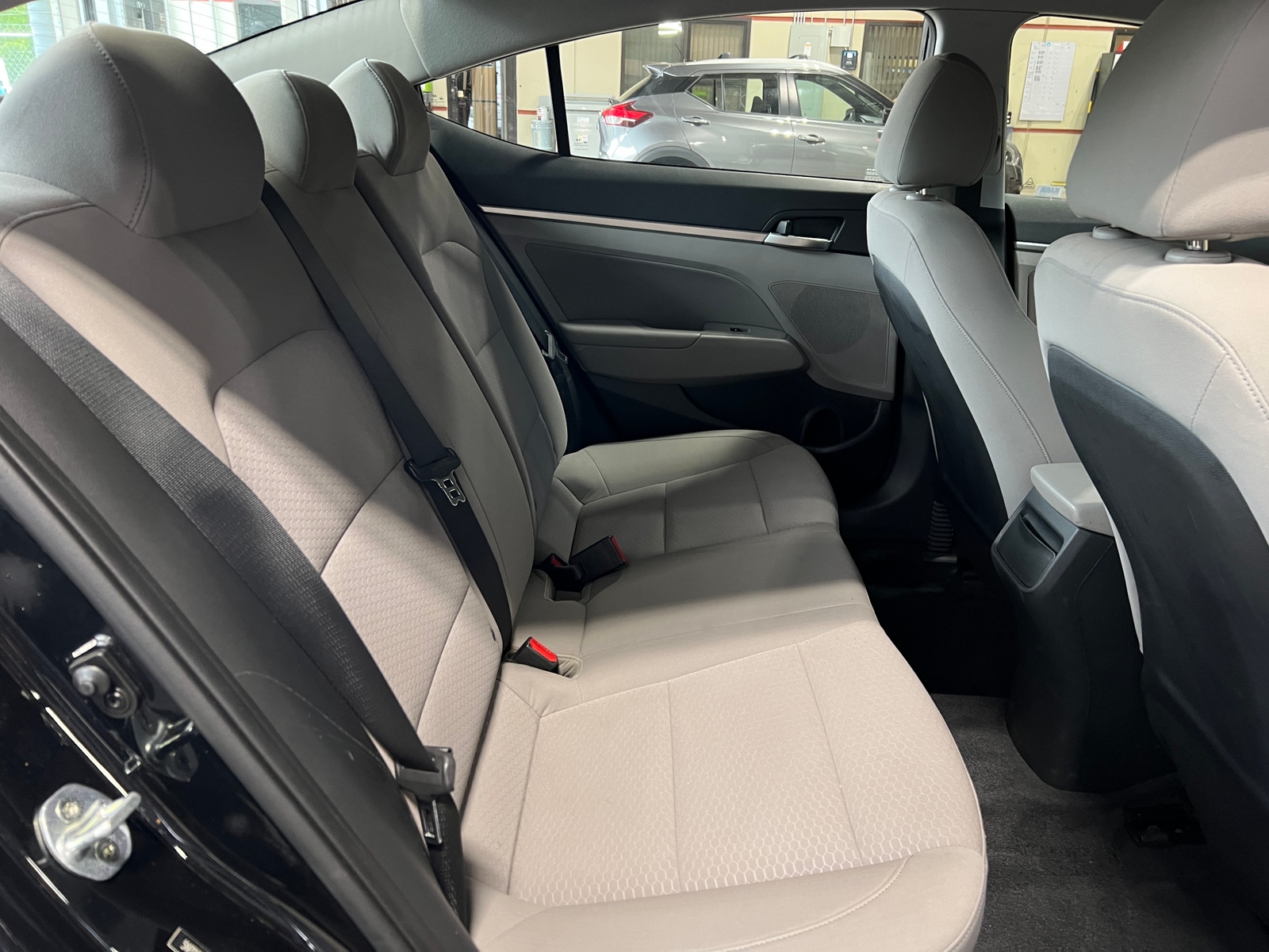 Thumbnail: 2020 Hyundai Elantra - 6