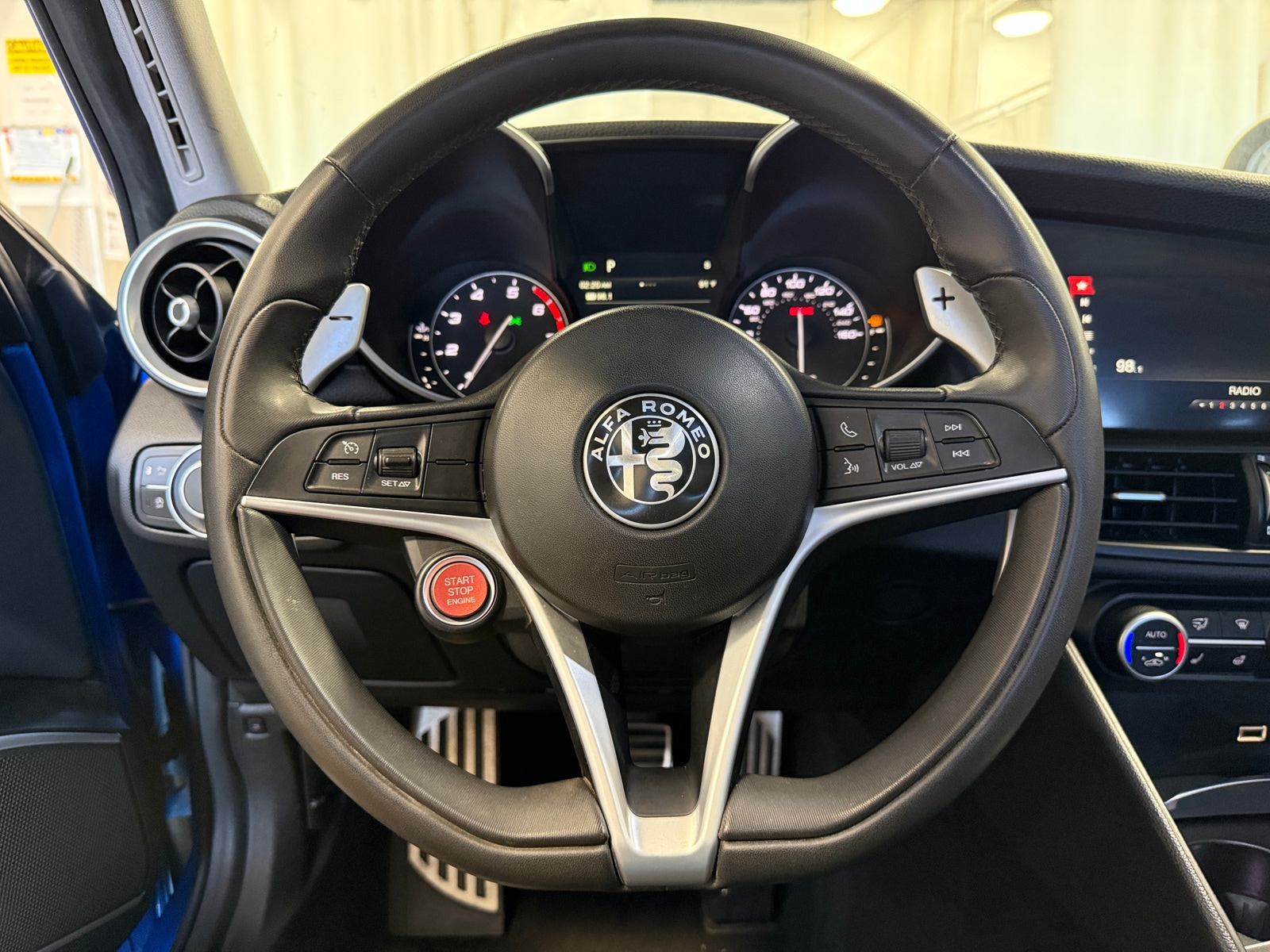 Thumbnail: 2019 Alfa Romeo Giulia - 4