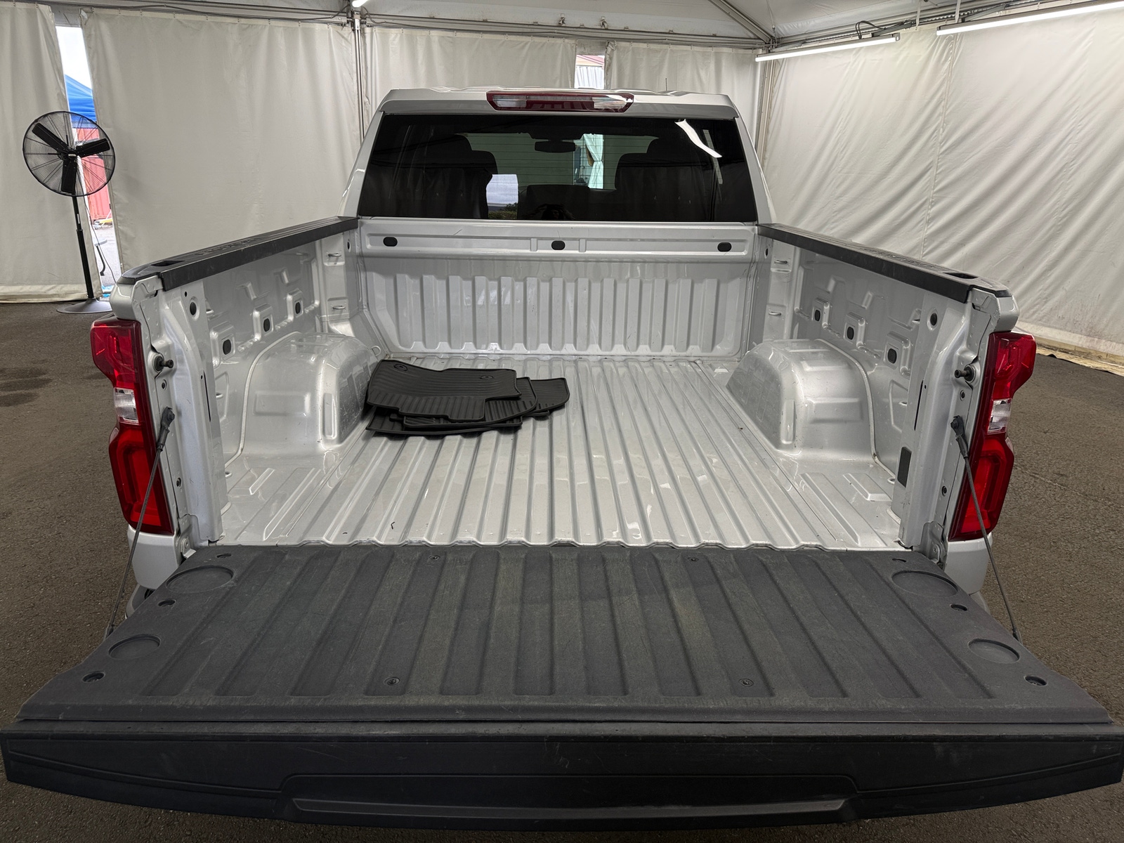 Thumbnail: 2022 Chevrolet Silverado 1500 - 7