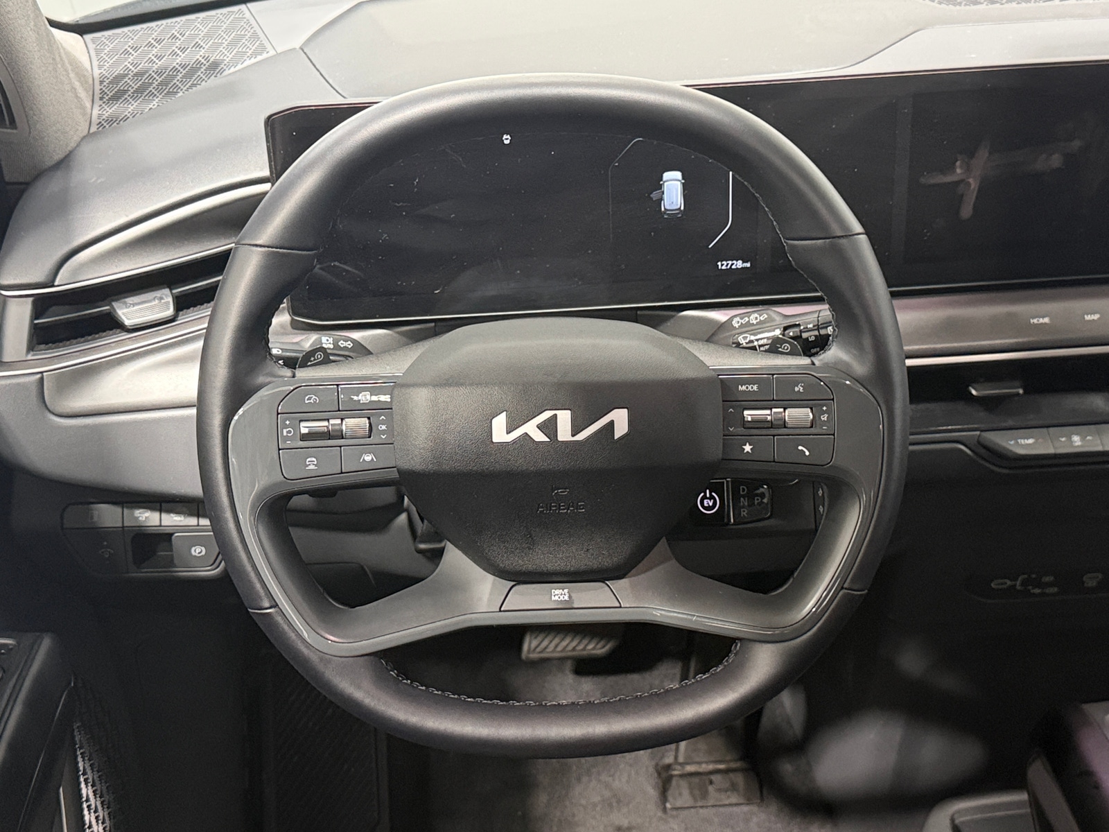 Thumbnail: 2026 Kia EV9 - 4
