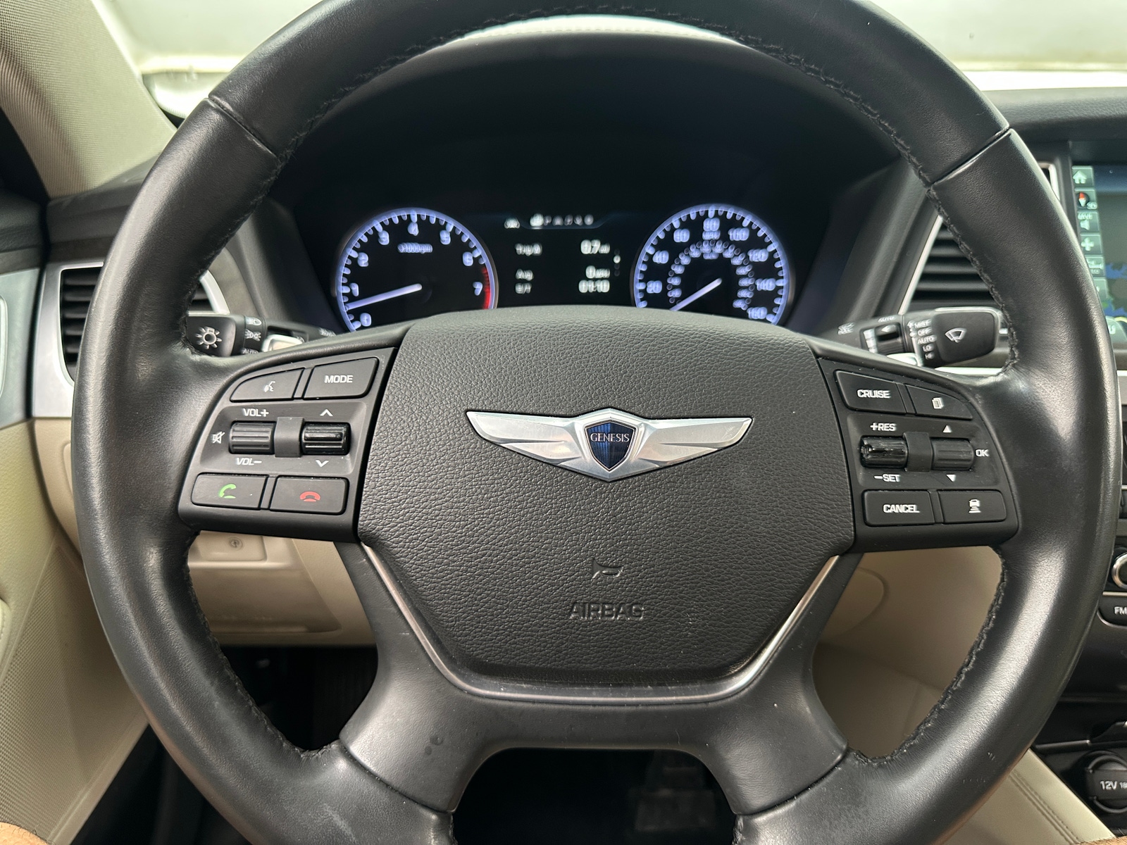Thumbnail: 2015 Hyundai Genesis - 4