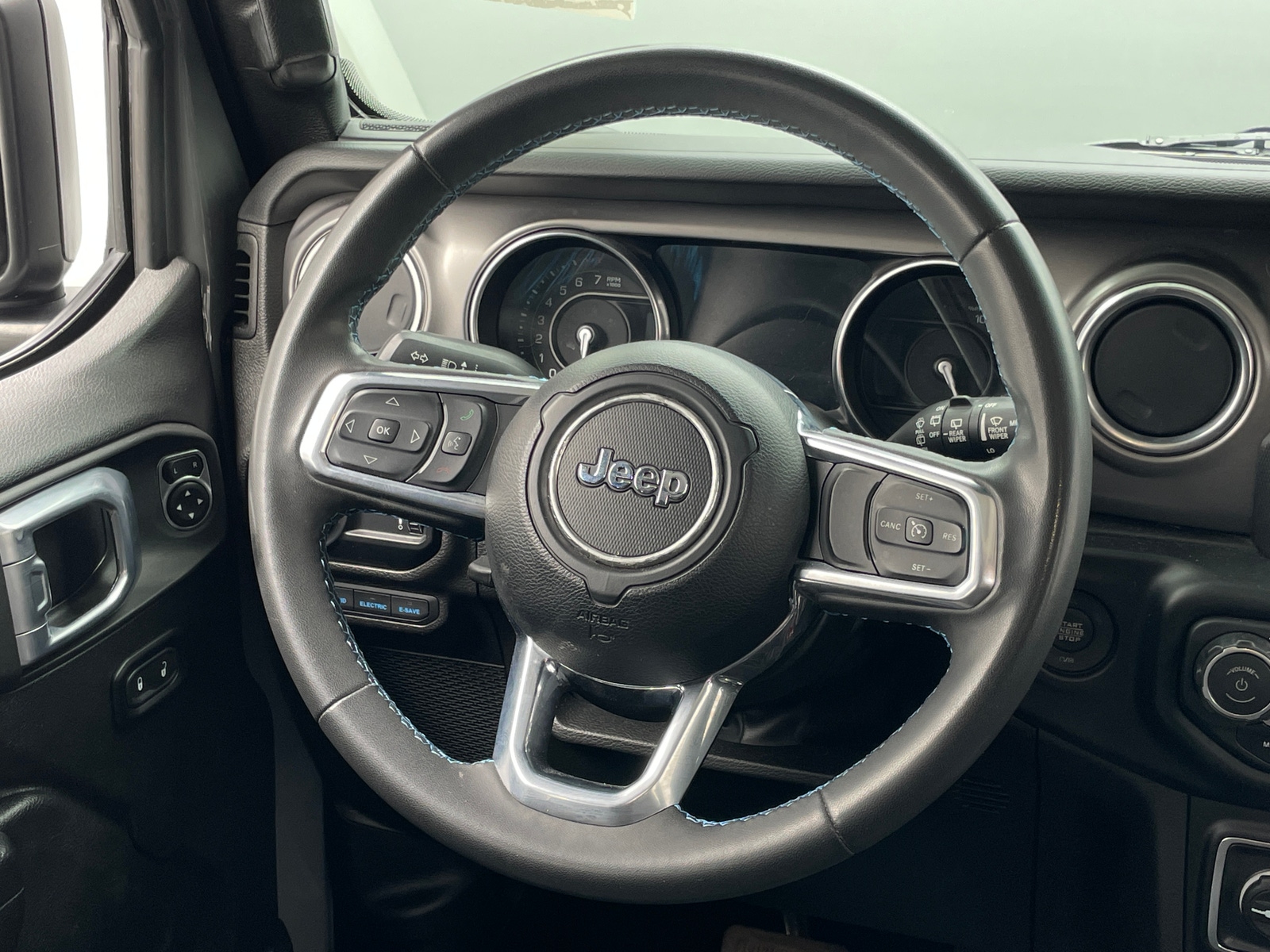 Thumbnail: 2023 Jeep Wrangler - 5