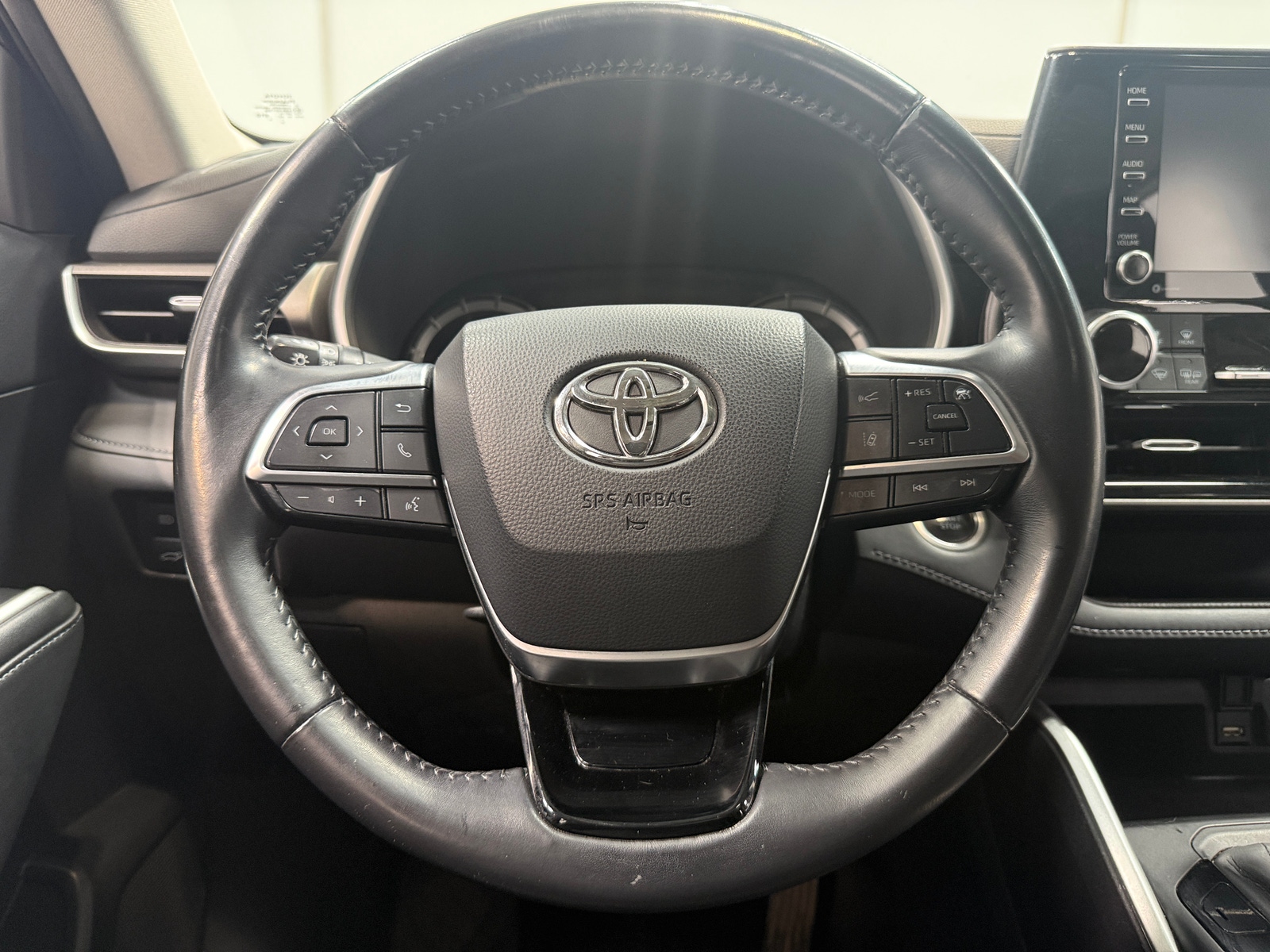 Thumbnail: 2020 Toyota Highlander - 4
