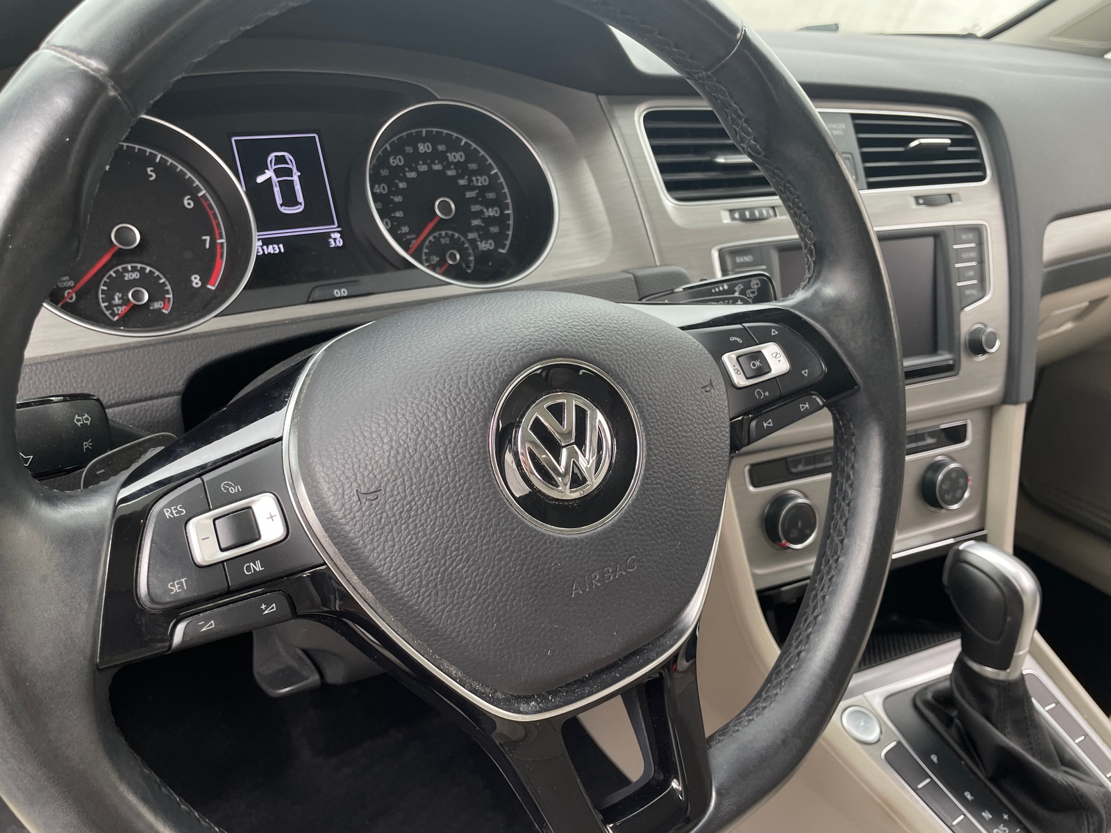 Thumbnail: 2017 Volkswagen Golf - 5