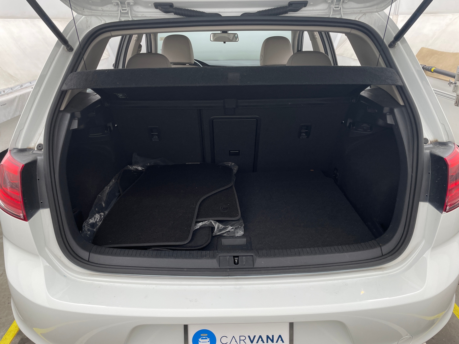 Thumbnail: 2017 Volkswagen Golf - 7