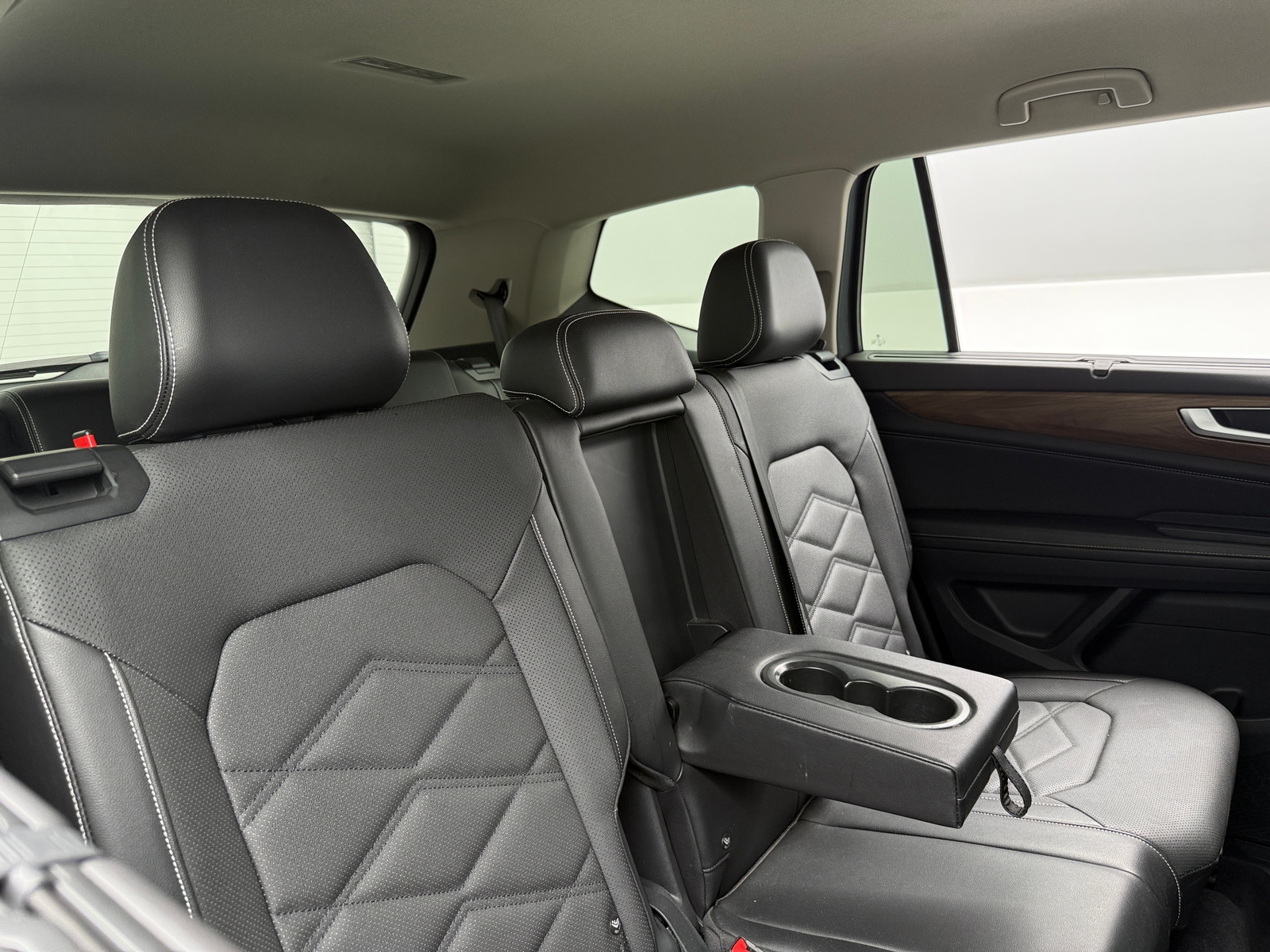 Thumbnail: 2024 Volkswagen Atlas - 5