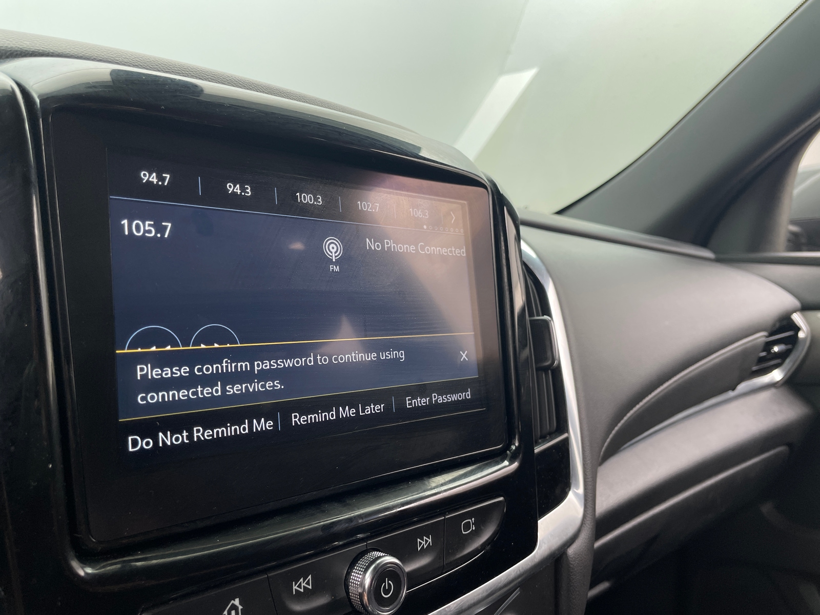 Thumbnail: 2023 Chevrolet Traverse - 4
