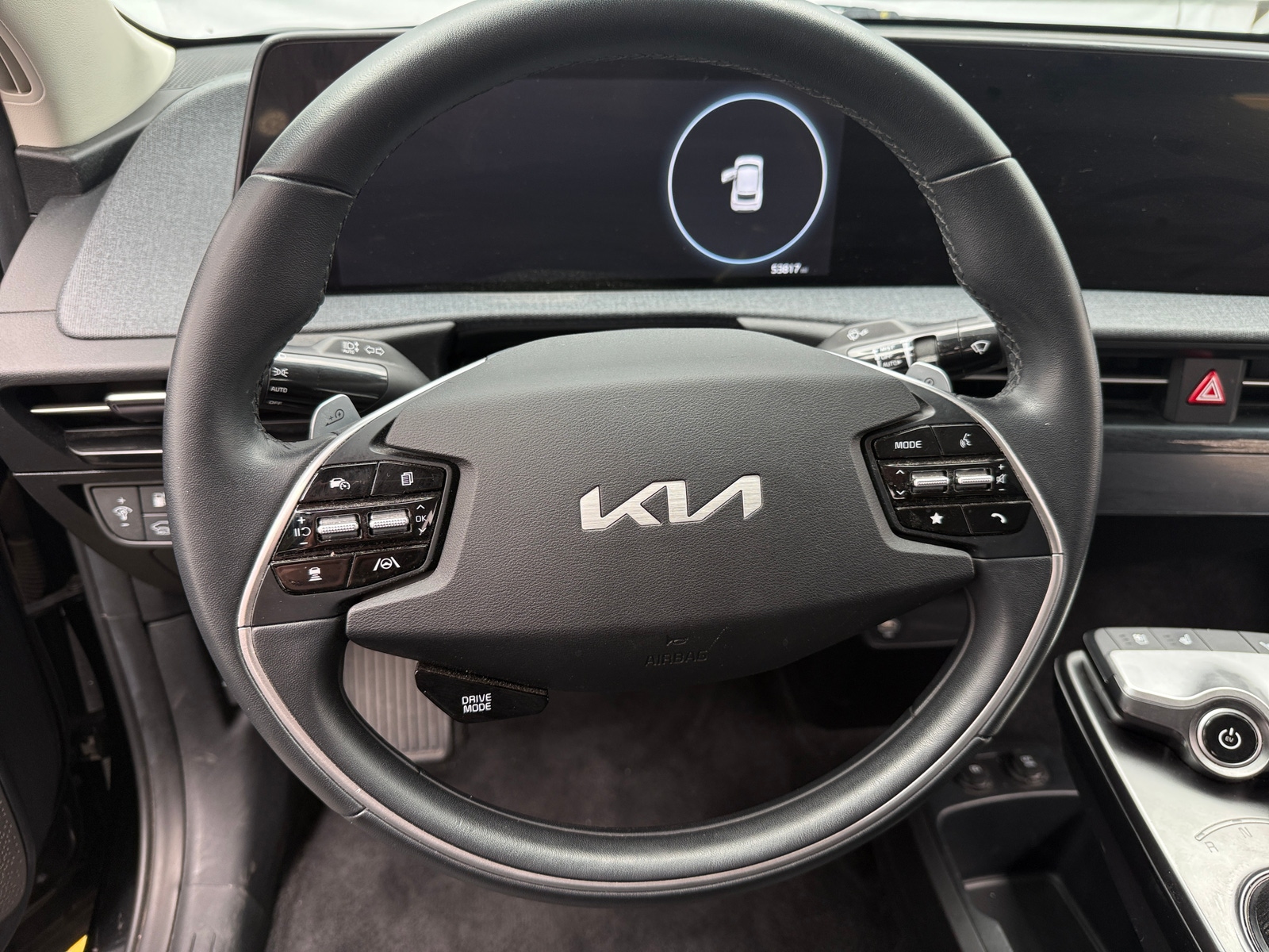 Thumbnail: 2022 Kia EV6 - 4