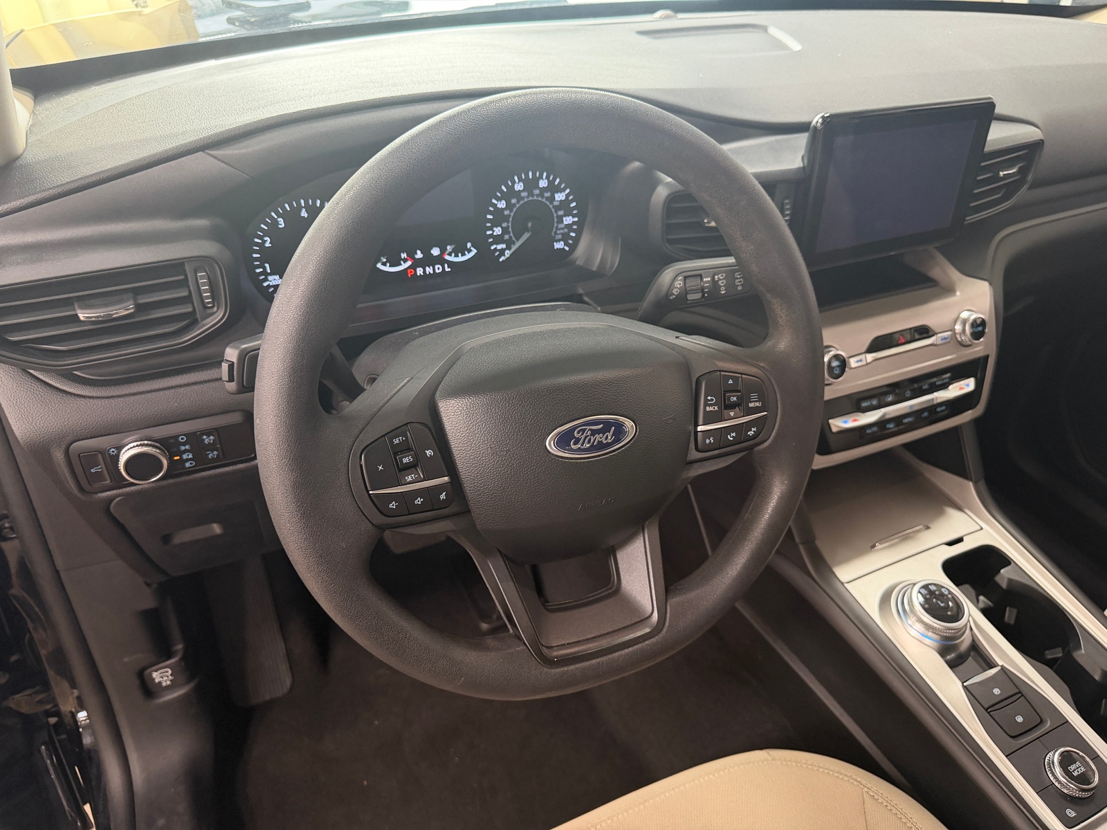 Thumbnail: 2023 Ford Explorer - 5