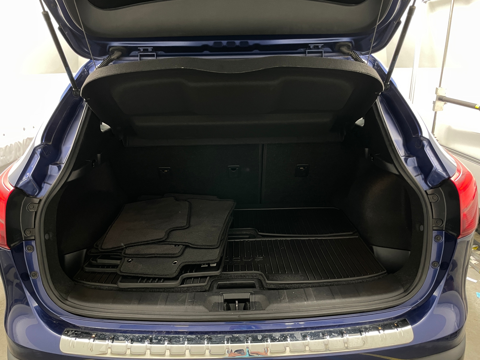 Thumbnail: 2019 Nissan Rogue Sport - 7
