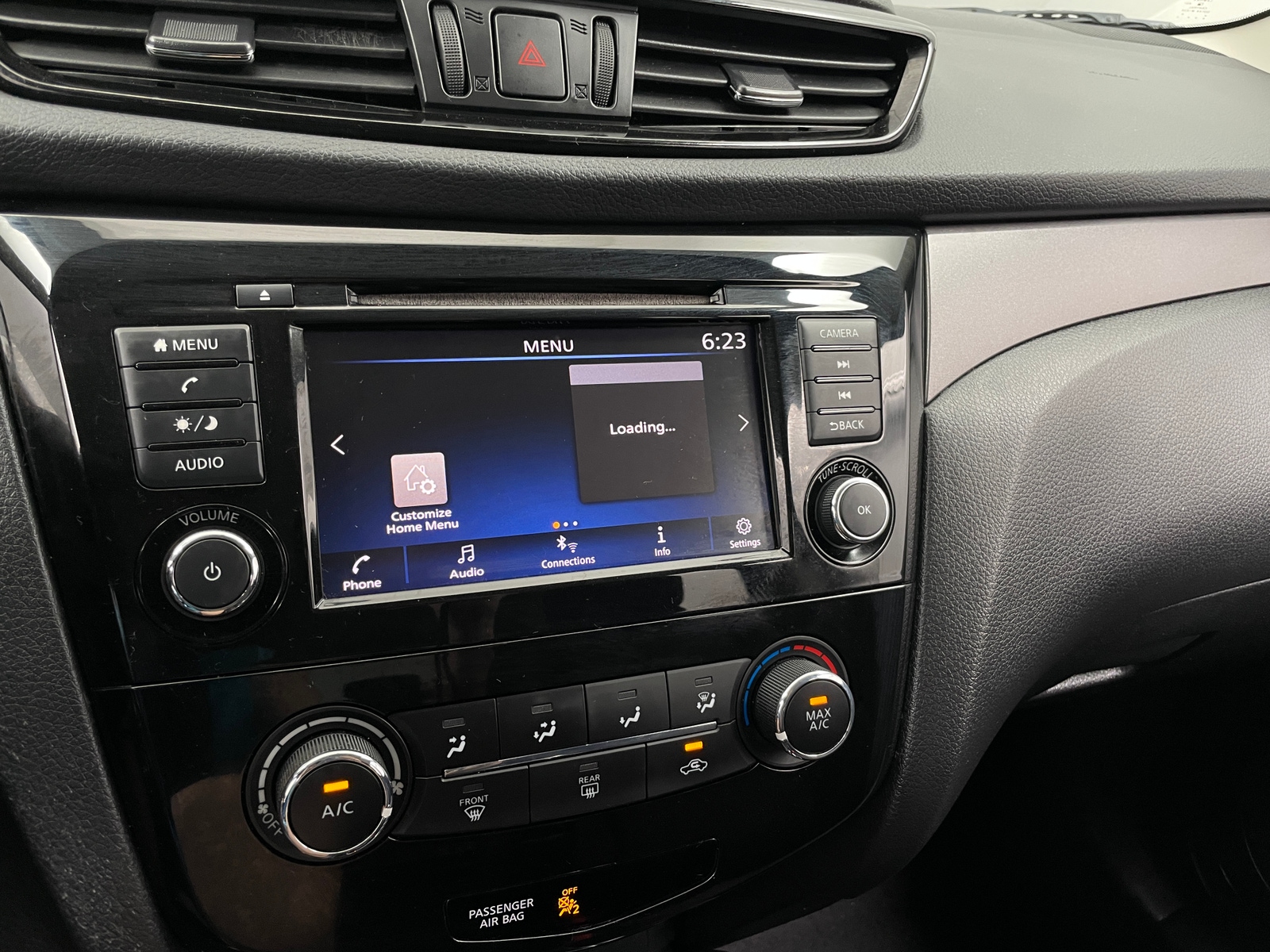 Thumbnail: 2019 Nissan Rogue Sport - 4