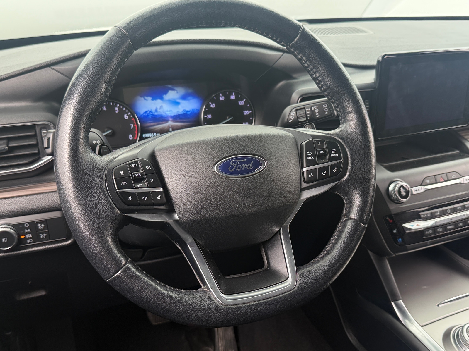 Thumbnail: 2020 Ford Explorer - 4