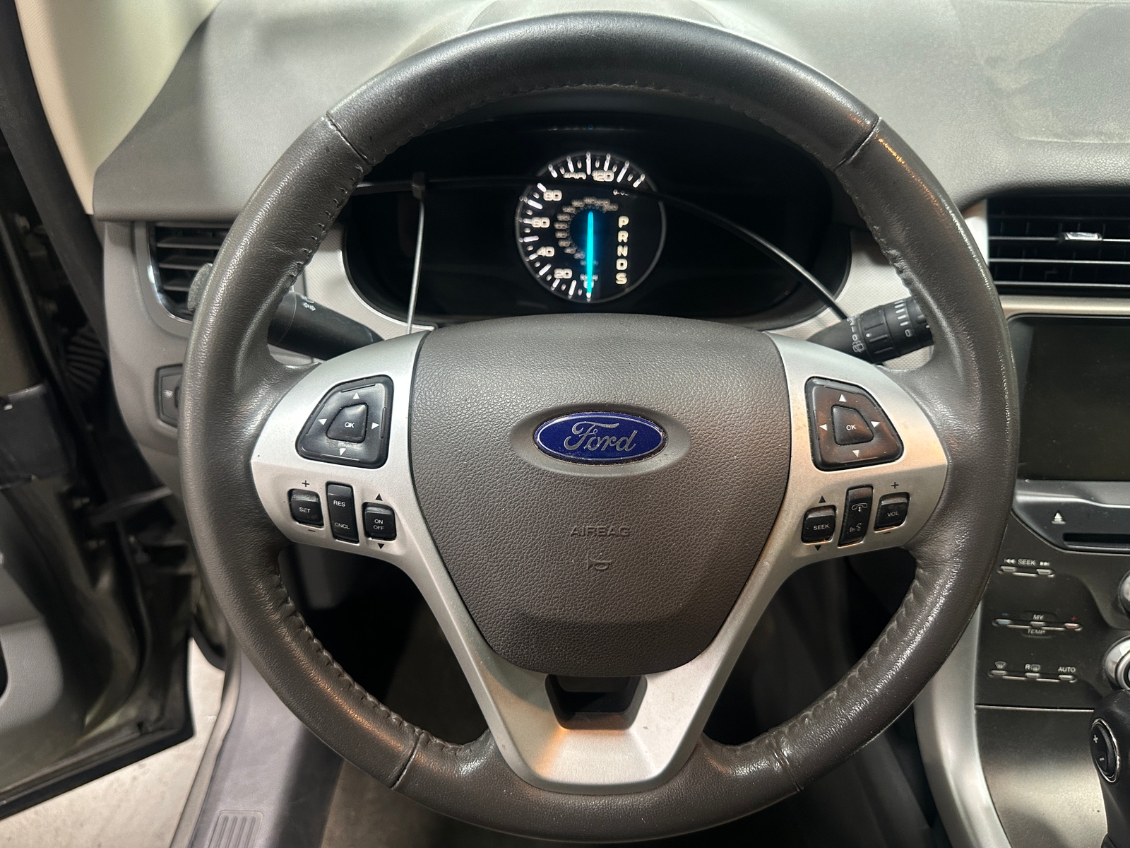 Thumbnail: 2013 Ford Edge - 5