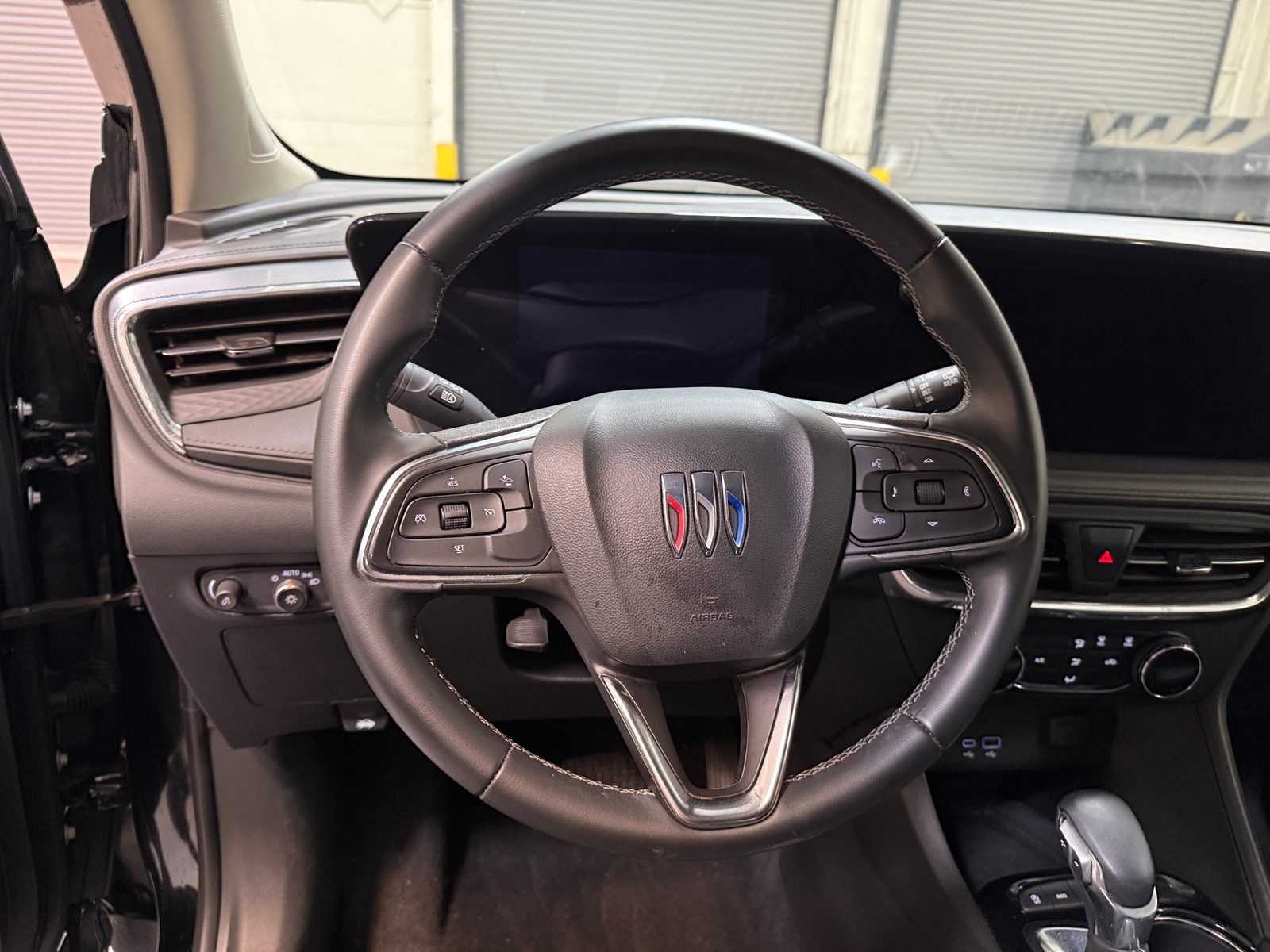 Thumbnail: 2025 Buick Encore GX - 4
