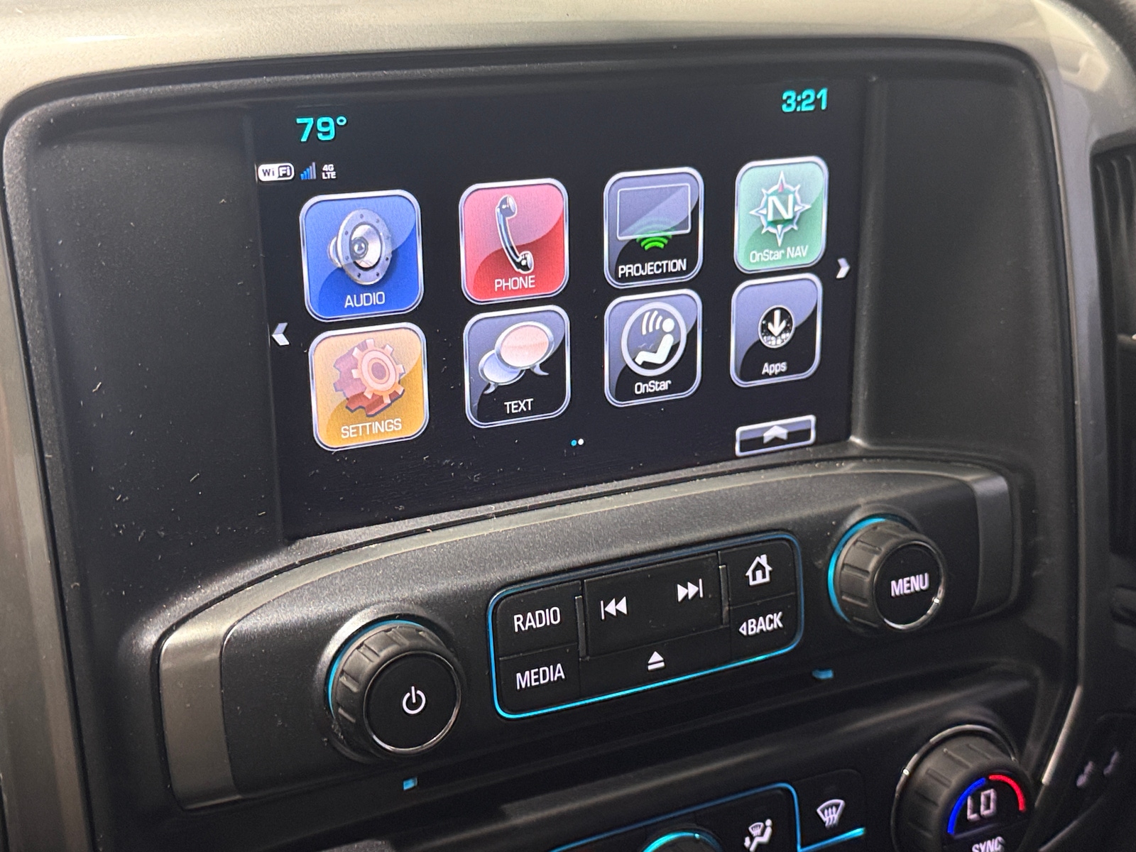 Thumbnail: 2017 Chevrolet Silverado 1500 - 4