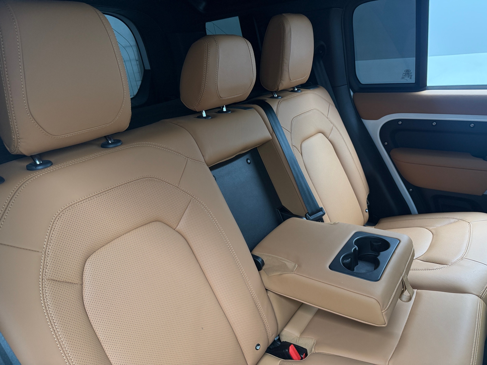 Thumbnail: 2024 Land Rover Defender - 5