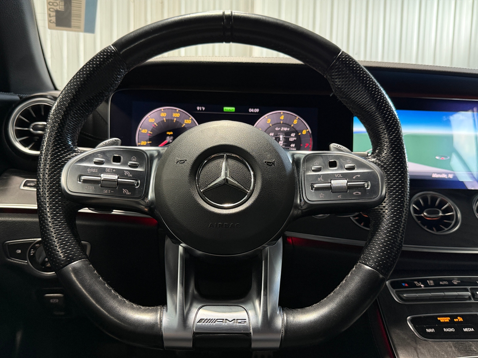 Thumbnail: 2019 Mercedes-Benz E-Class - 4