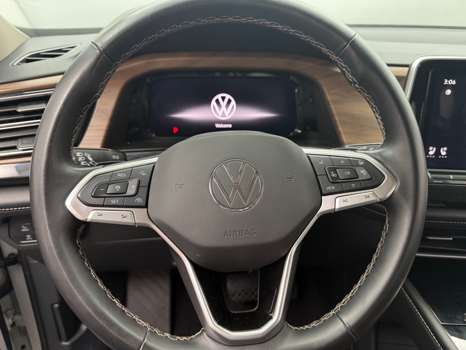 Thumbnail: 2025 Volkswagen Atlas - 4