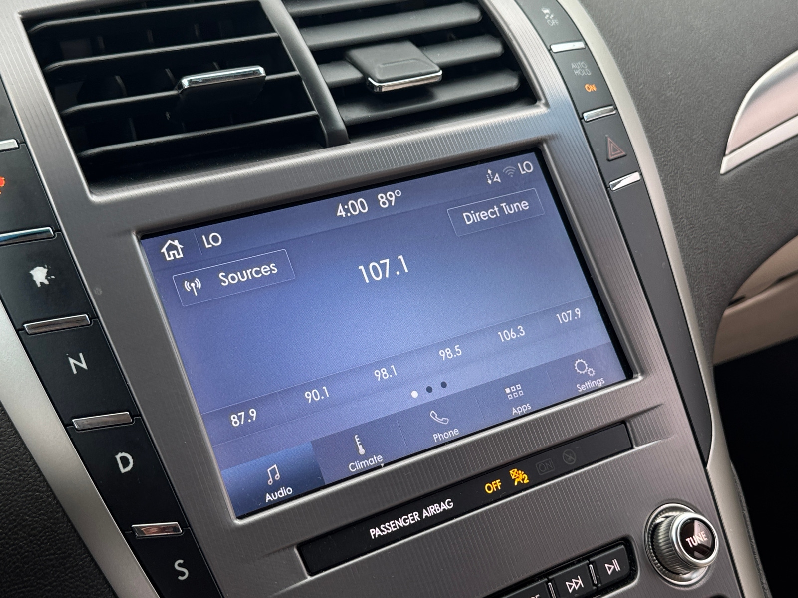 Thumbnail: 2020 Lincoln MKZ - 3