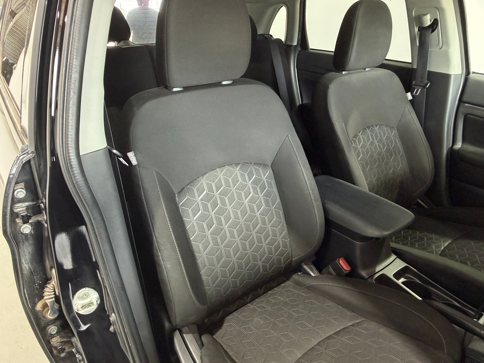 Thumbnail: 2024 Mitsubishi Outlander Sport - 2