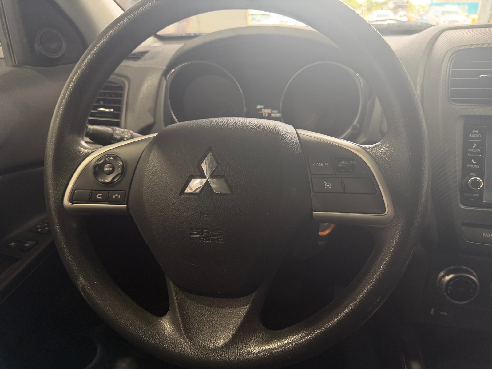 Thumbnail: 2024 Mitsubishi Outlander Sport - 5