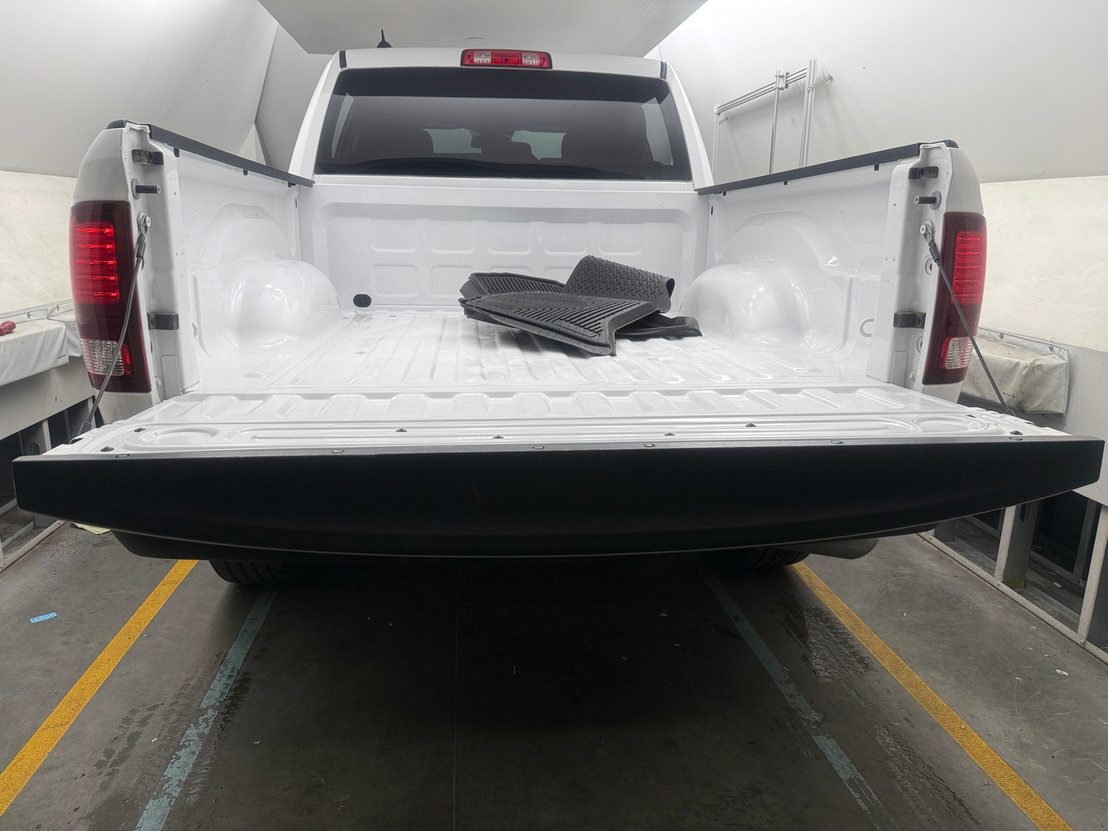 Thumbnail: 2022 RAM 1500 Classic - 7